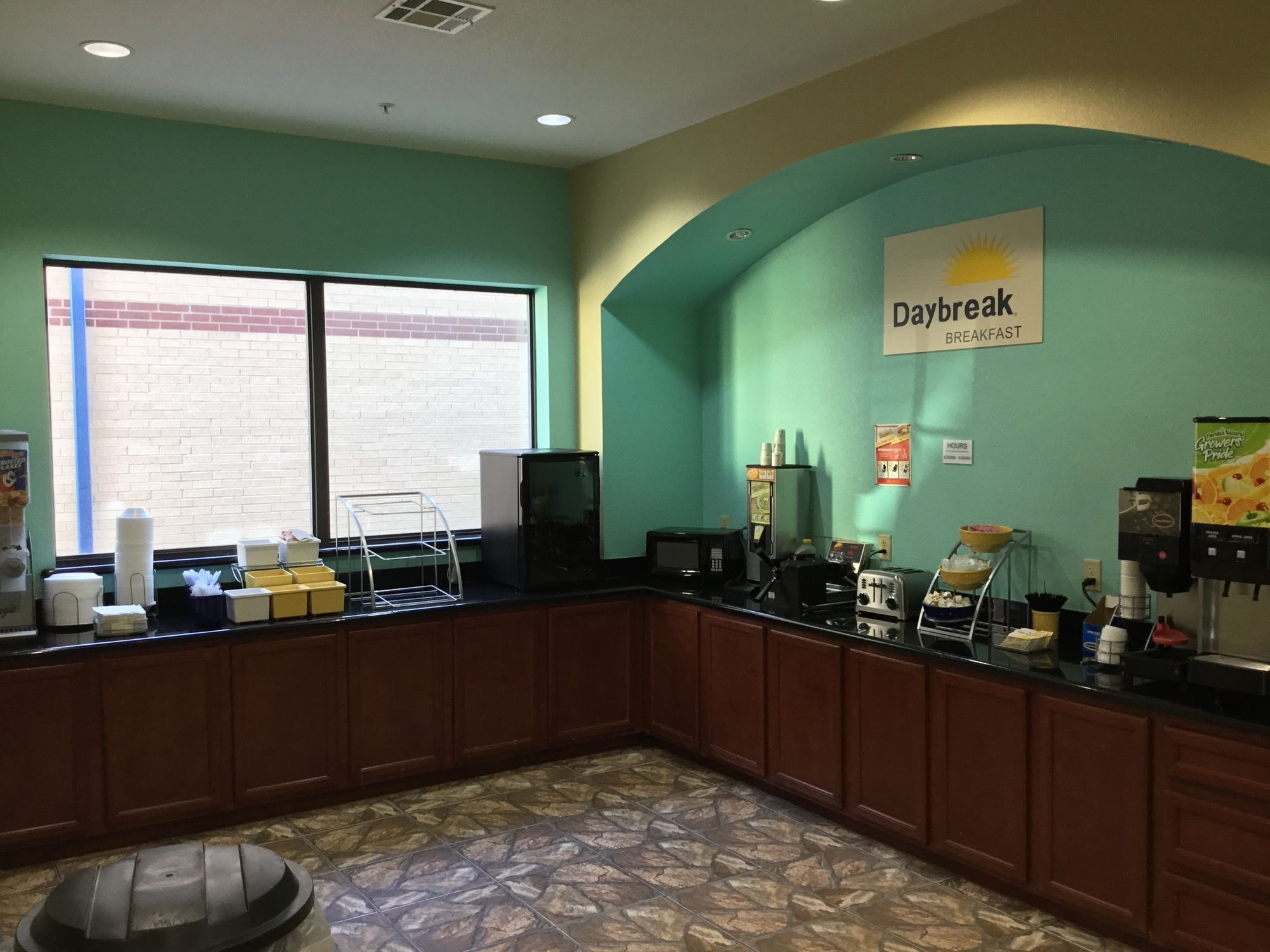 Days Inn by Wyndham Kemah