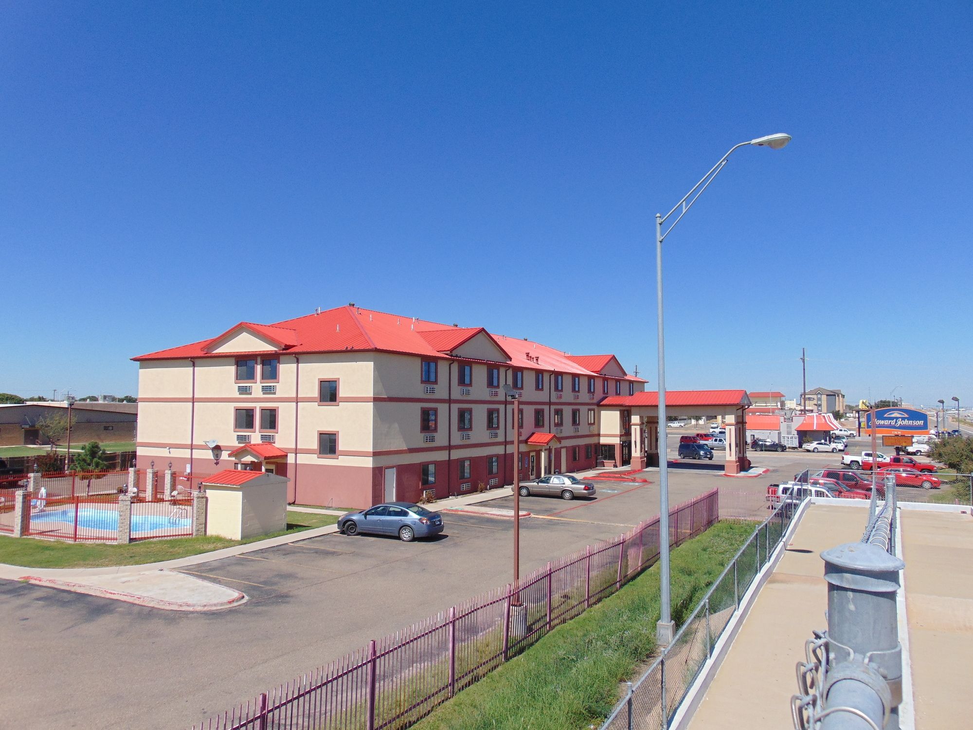 Howard Johnson by Wyndham Lubbock TX