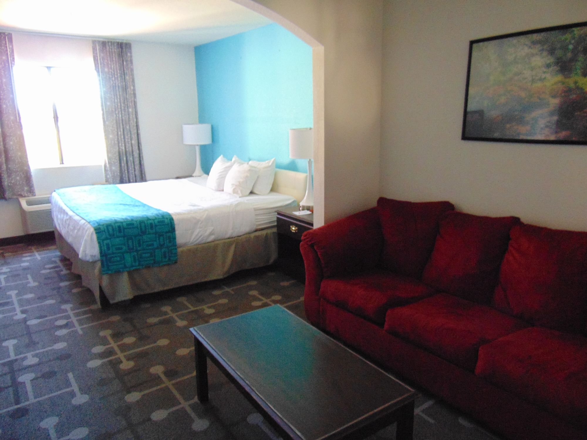 Howard Johnson by Wyndham Lubbock TX