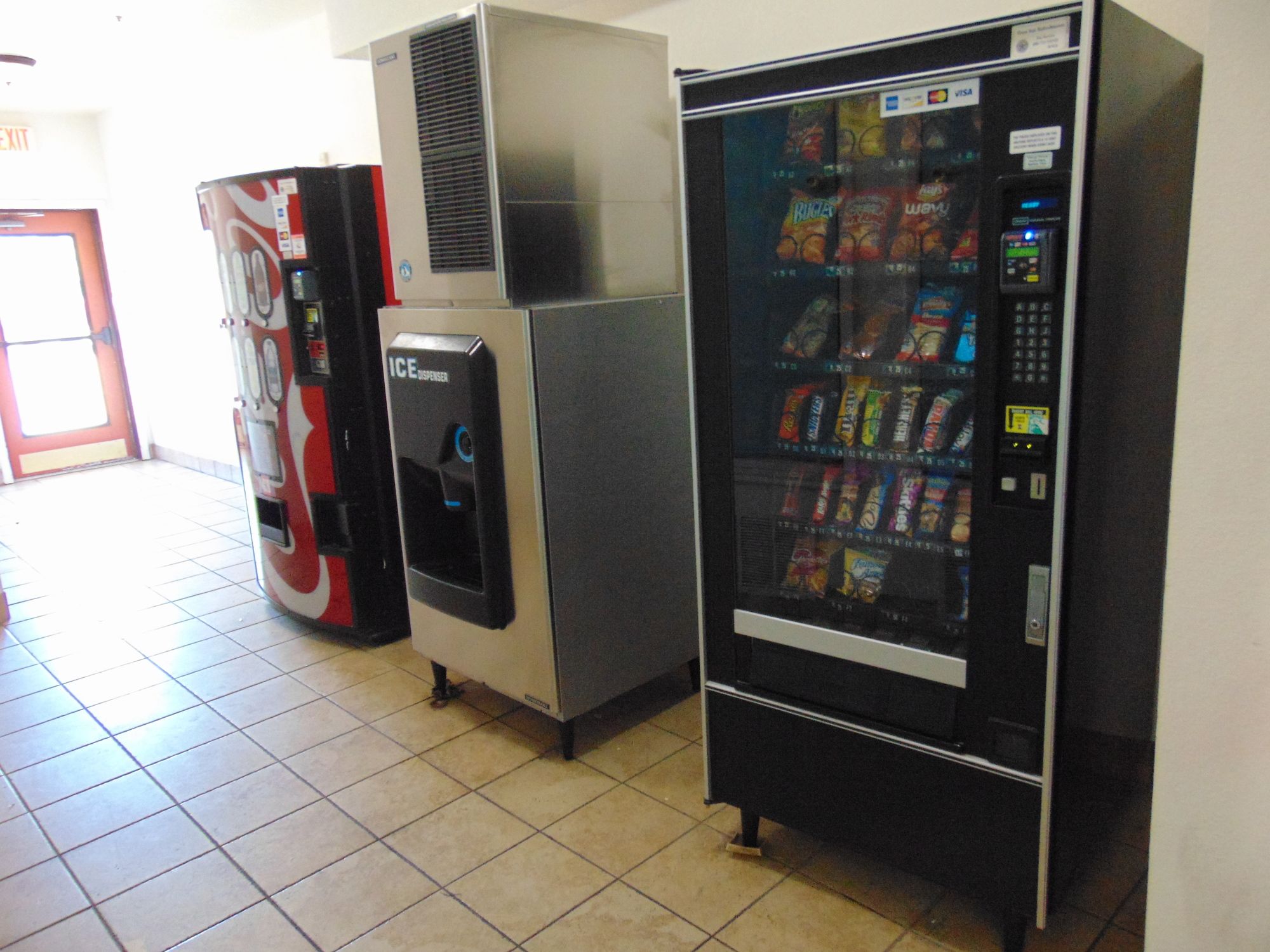 Howard Johnson by Wyndham Lubbock TX