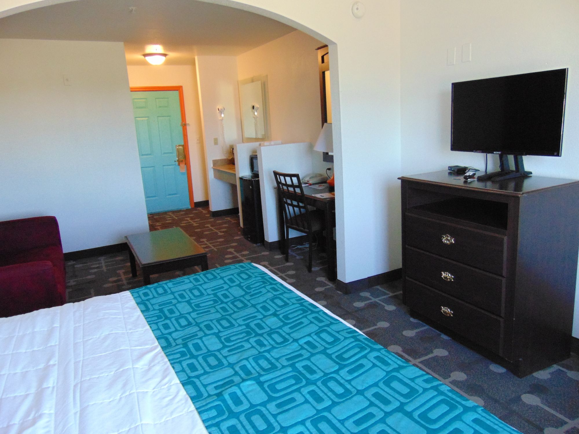 Howard Johnson by Wyndham Lubbock TX