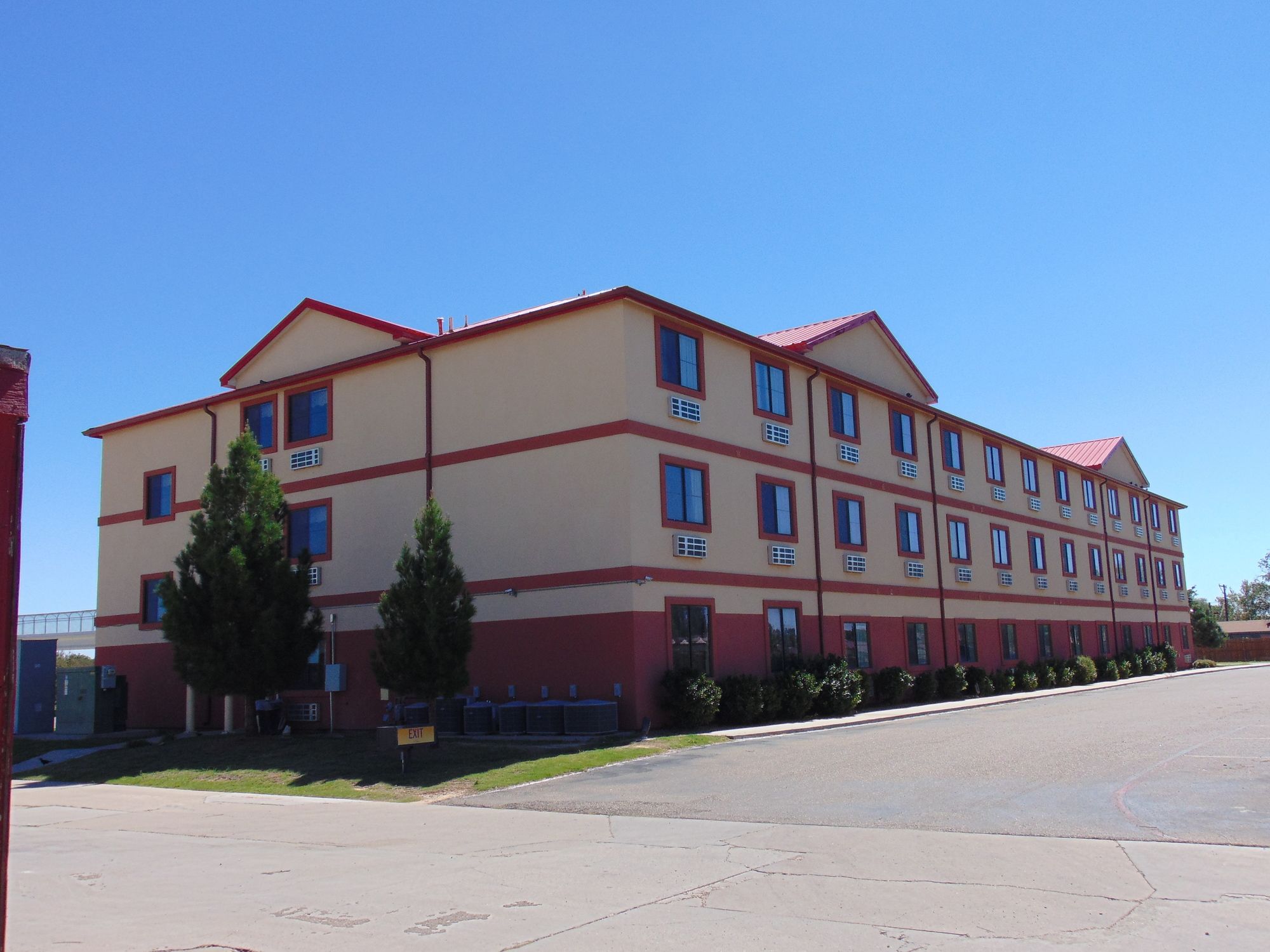 Howard Johnson by Wyndham Lubbock TX