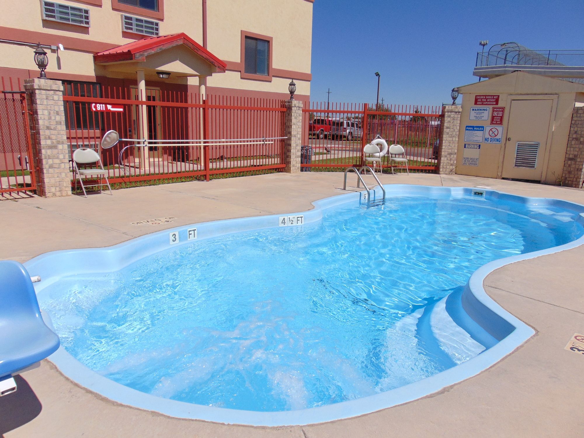 Howard Johnson by Wyndham Lubbock TX