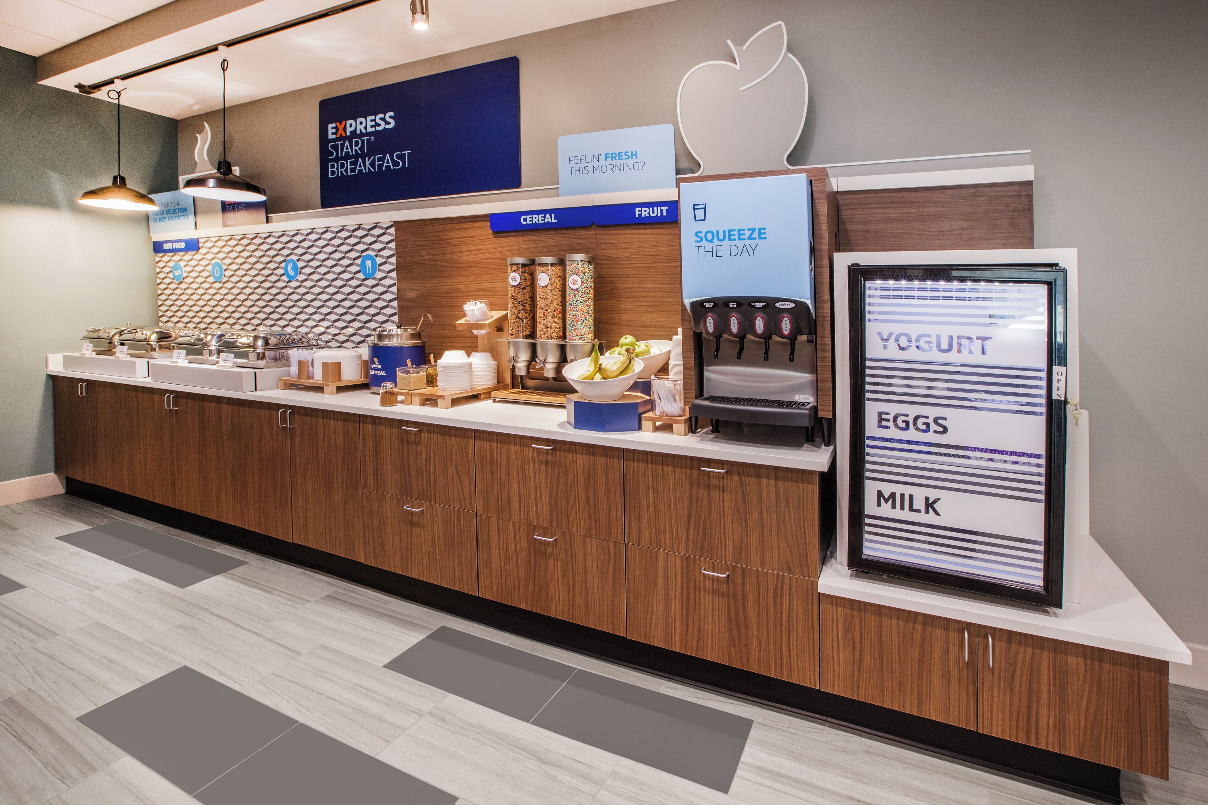 Holiday Inn Express & Suites Austin Manor