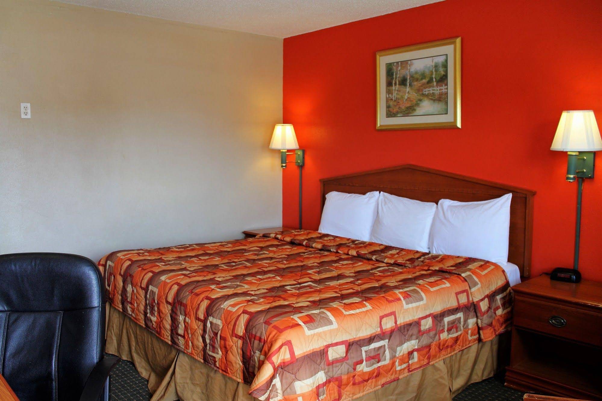 Continental Inn & Suites