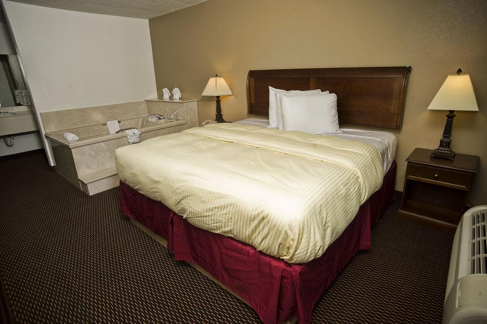 Express Inn Suites Palestine