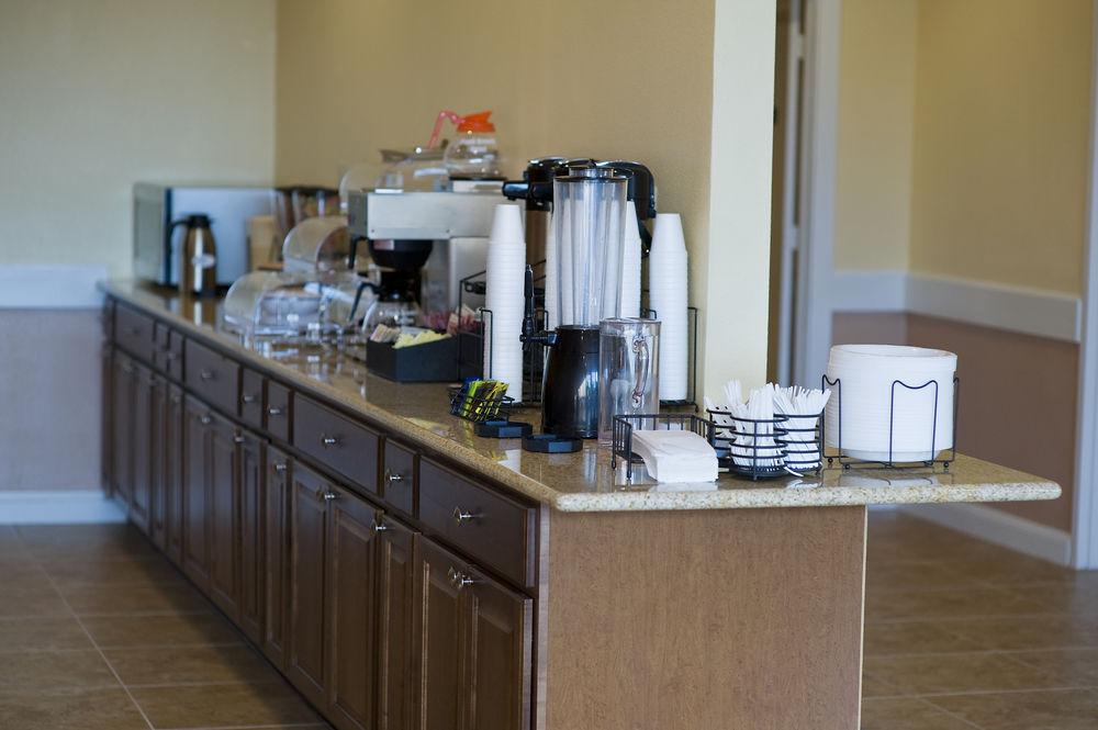 Express Inn Suites Palestine