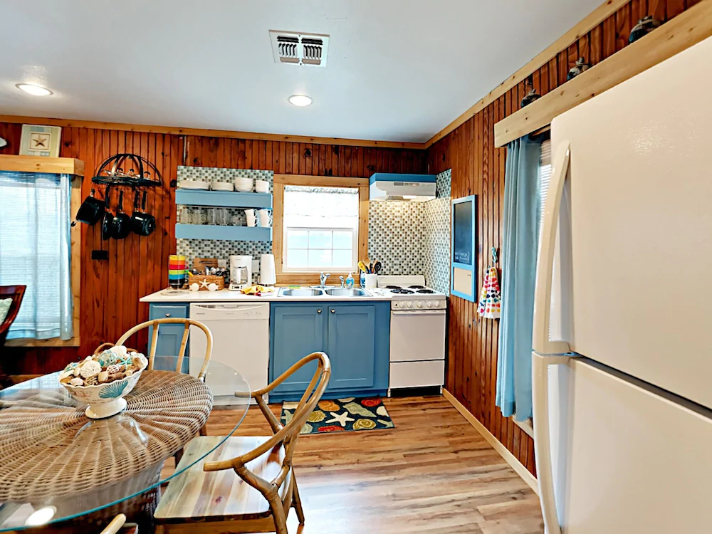 Sunrise Cabana by RedAwning