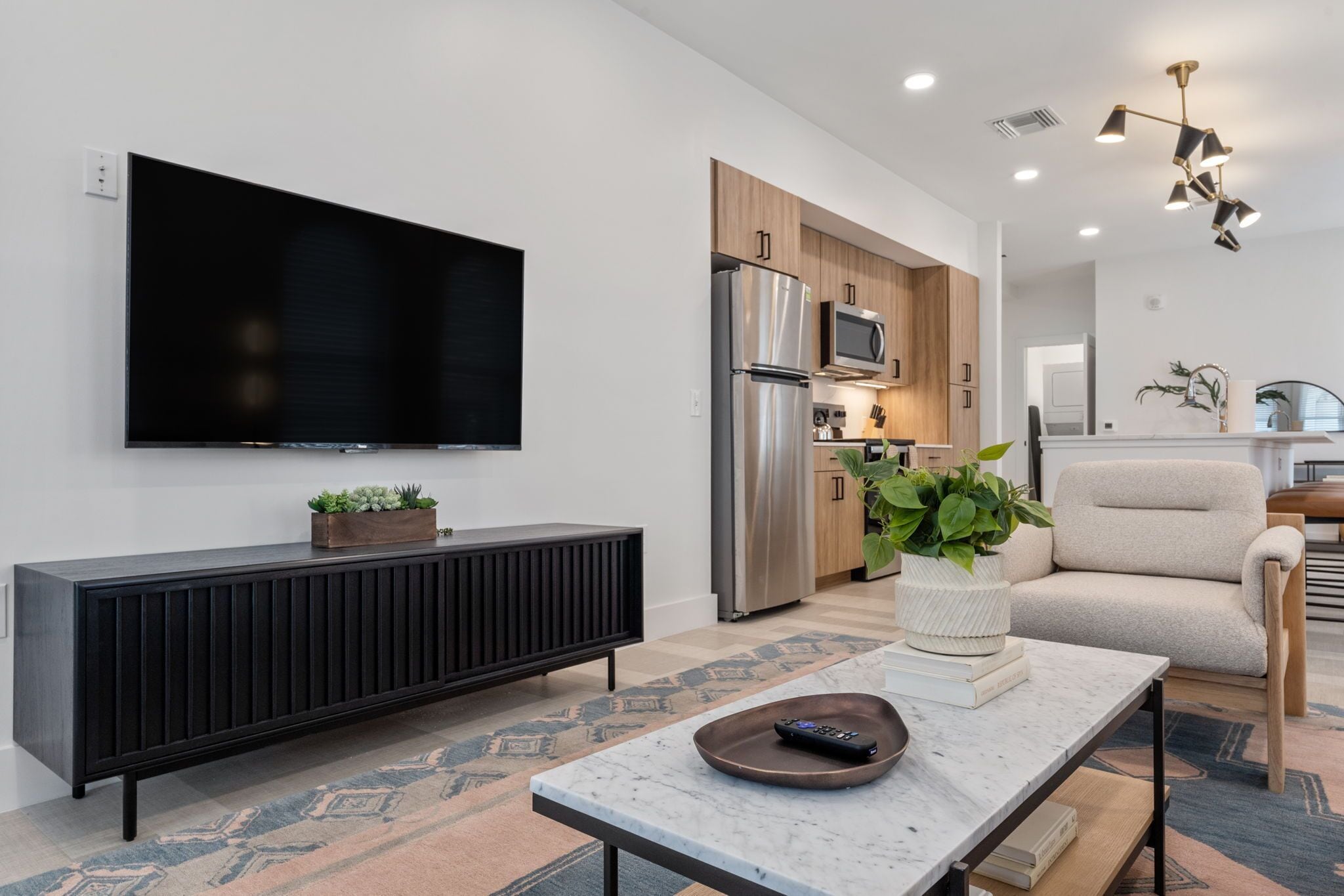 The Continental, powered by Placemakr - Downtown - Market Square