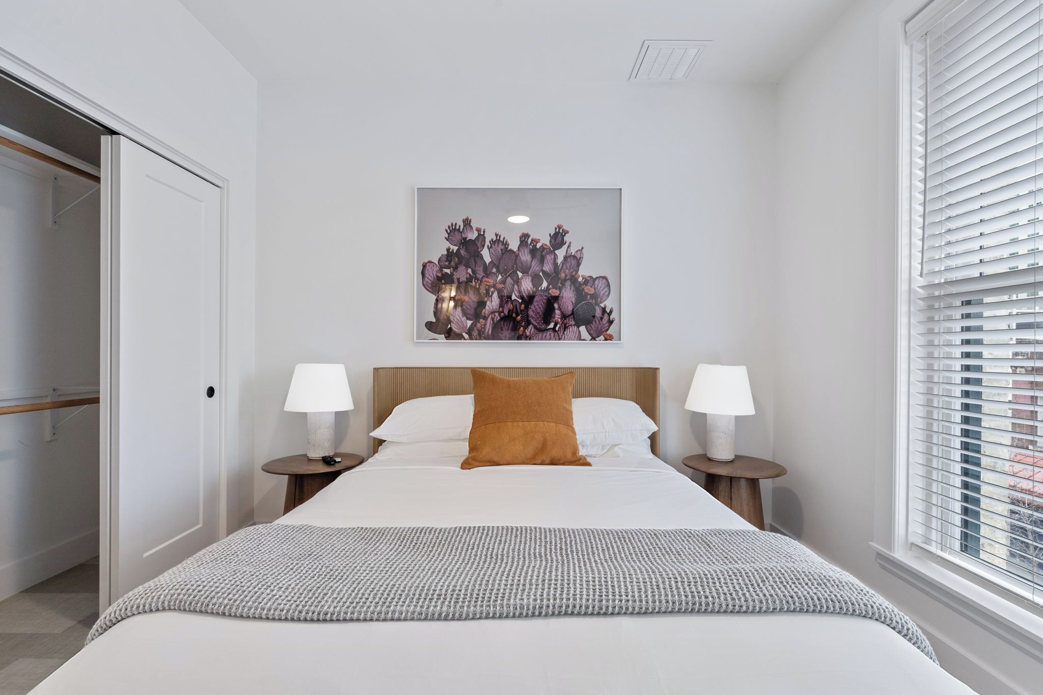 The Continental, powered by Placemakr - Downtown - Market Square