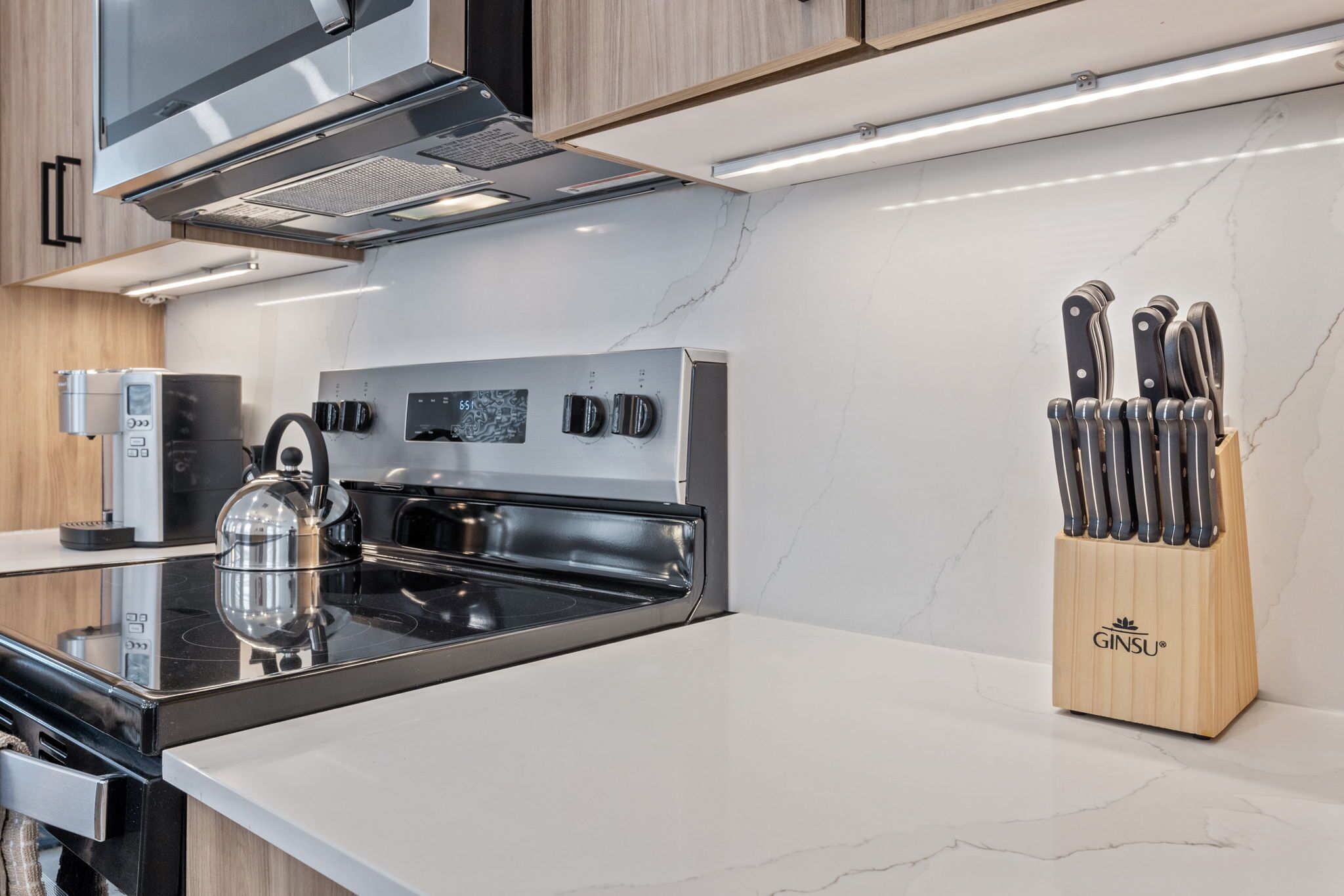 The Continental, powered by Placemakr - Downtown - Market Square