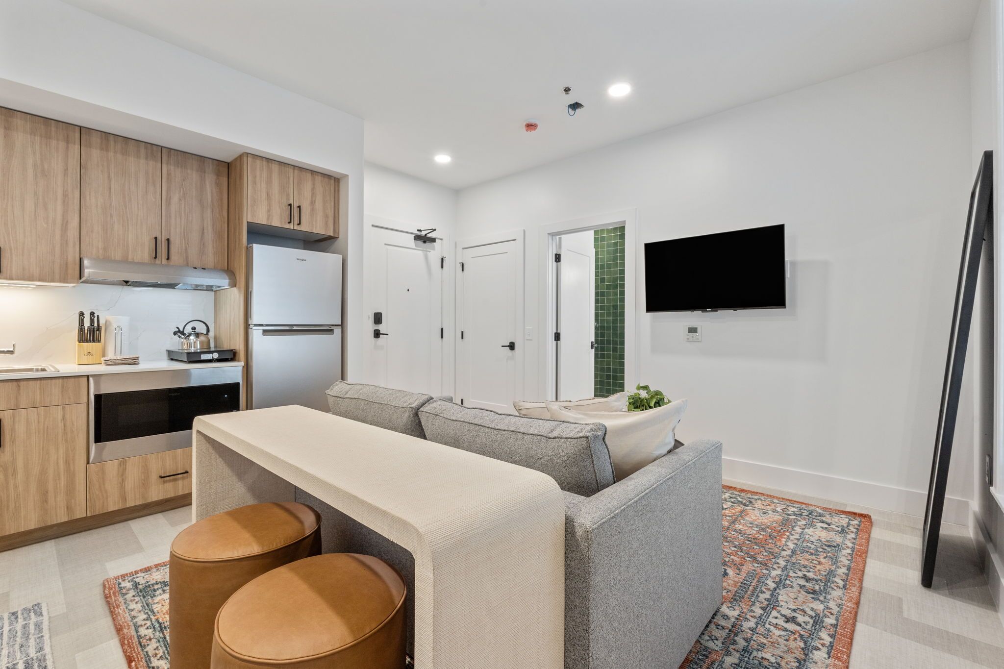 The Continental, powered by Placemakr - Downtown - Market Square