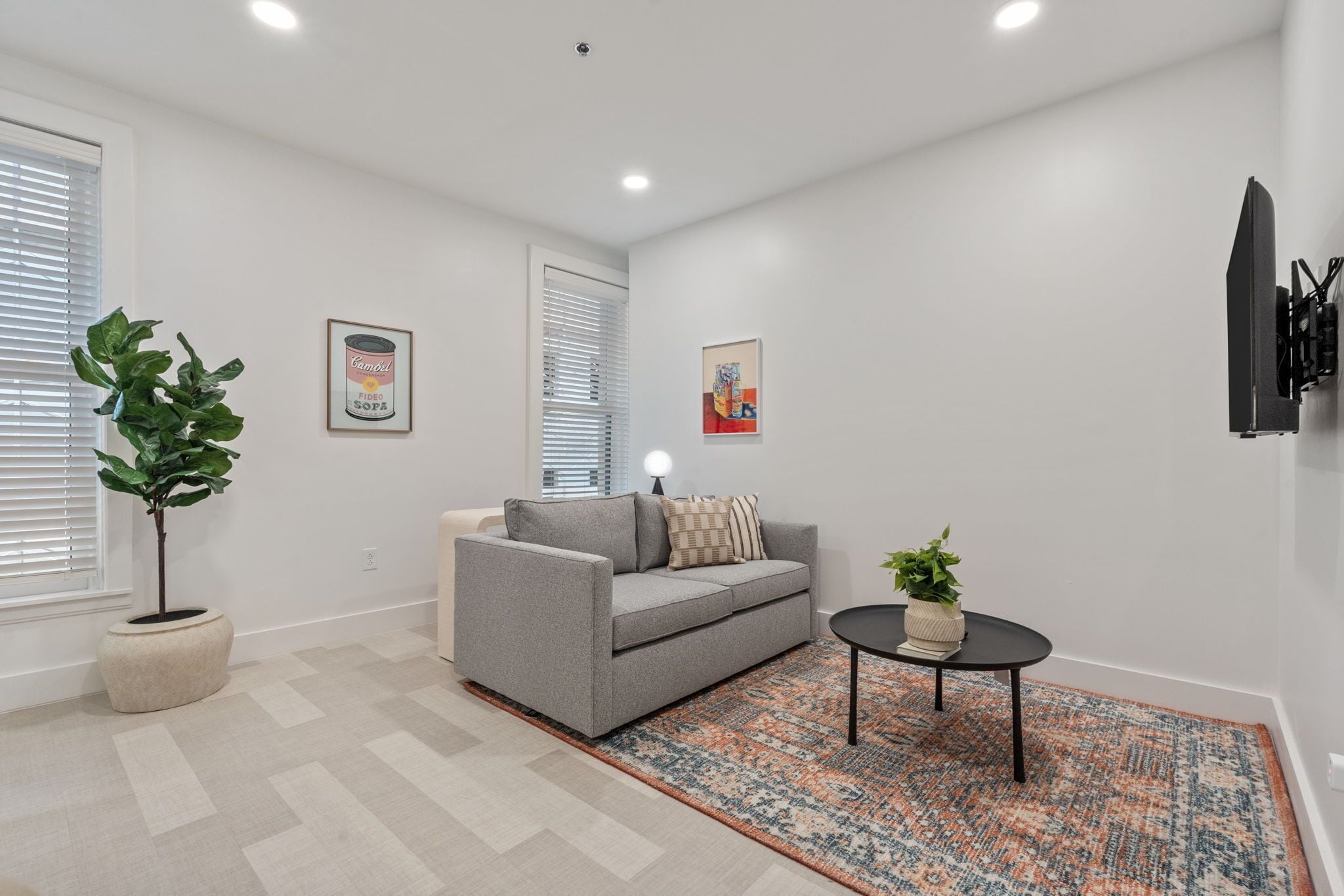 The Continental, powered by Placemakr - Downtown - Market Square