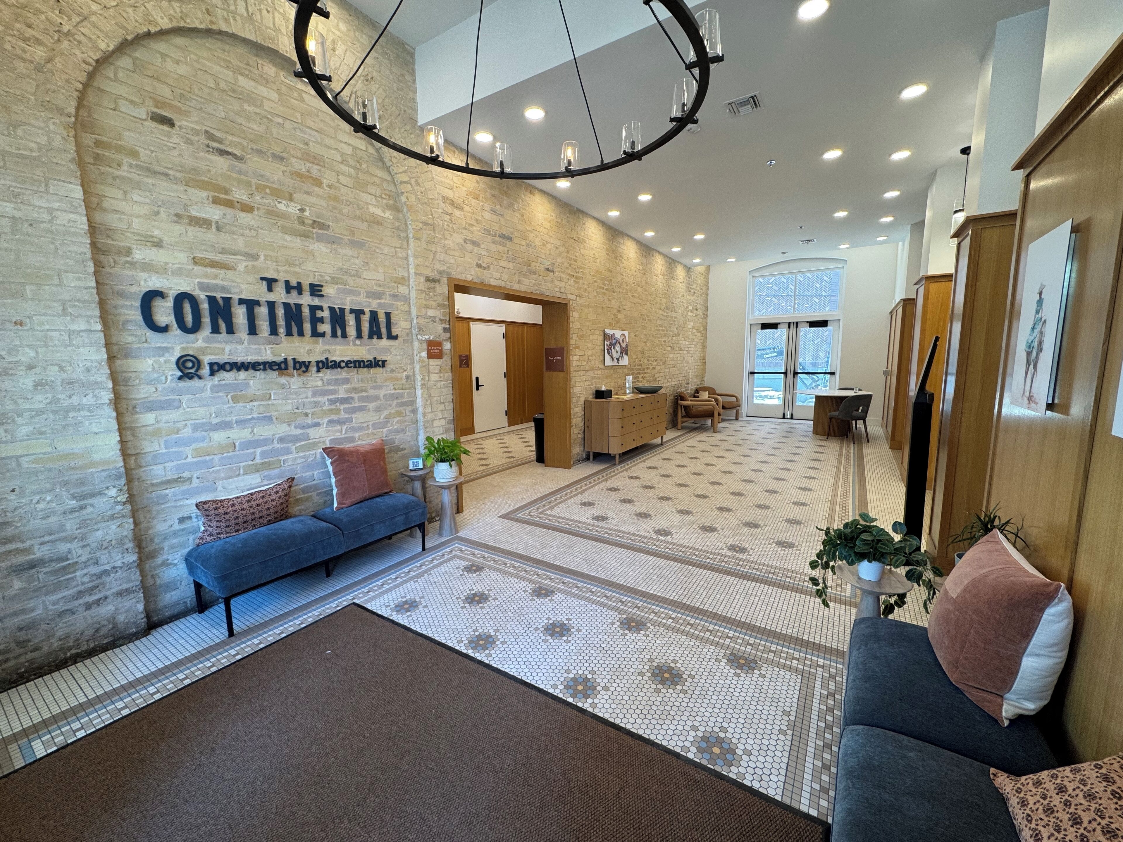 The Continental, powered by Placemakr - Downtown - Market Square