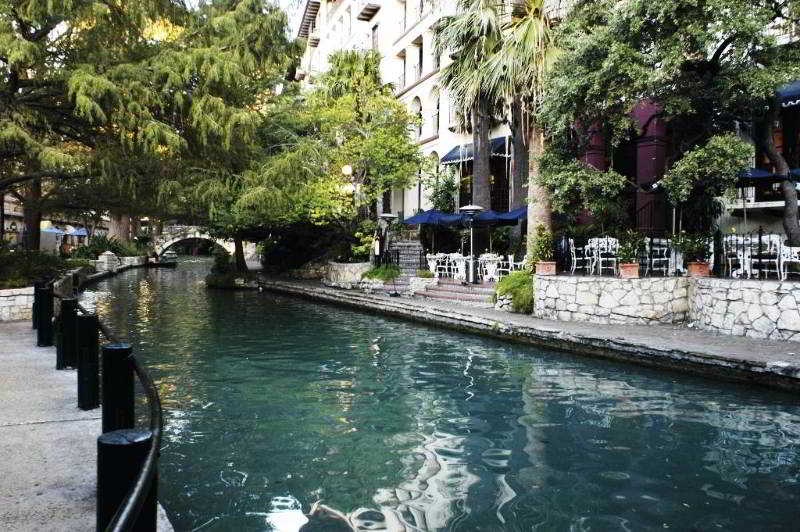 Club Wyndham Riverside Suites