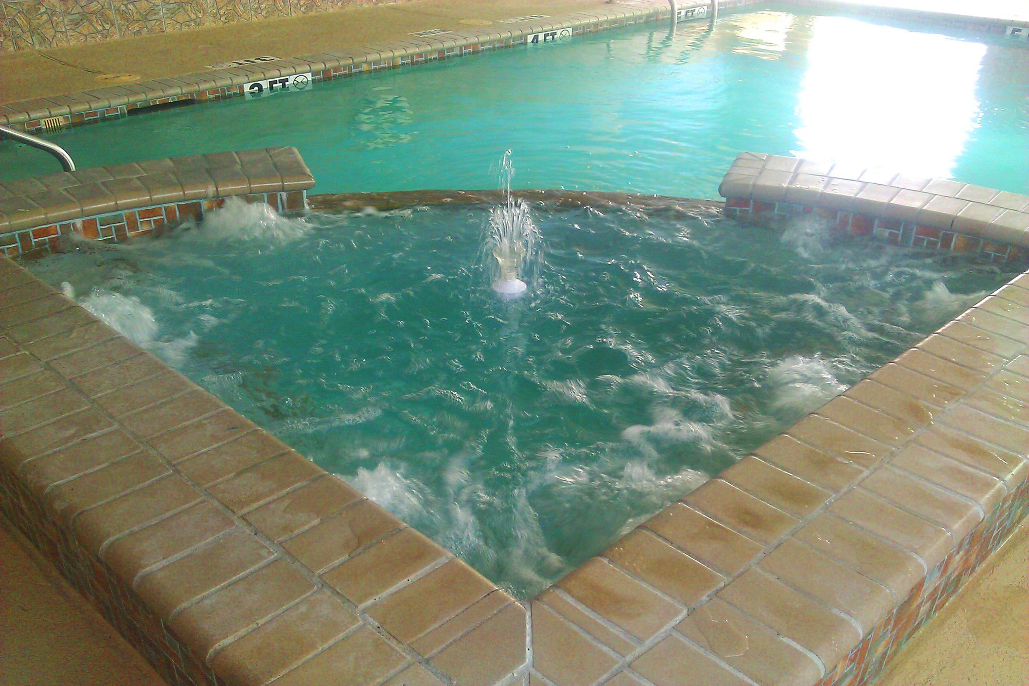 Three Rivers Inn & Suites