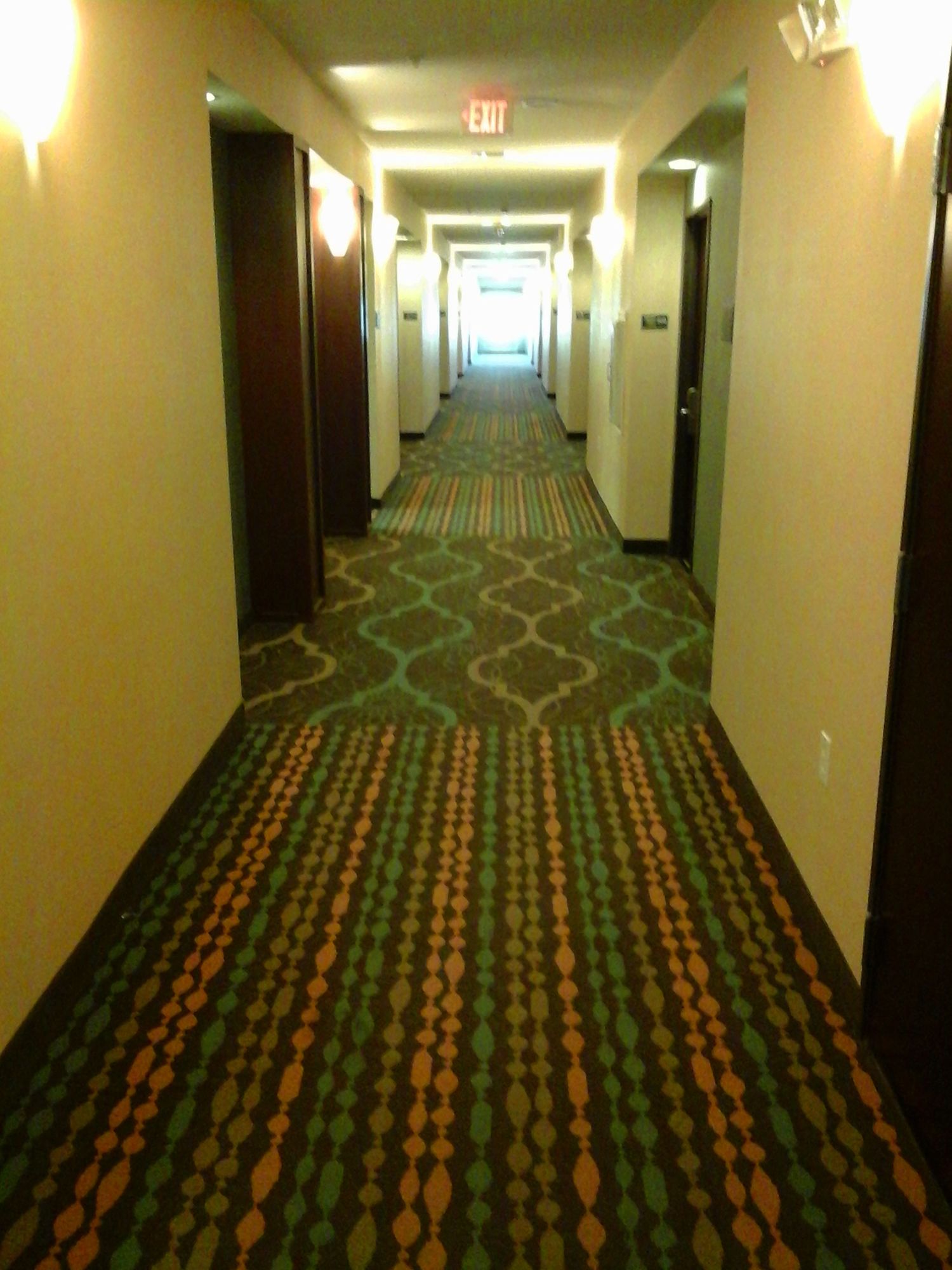 Three Rivers Inn & Suites