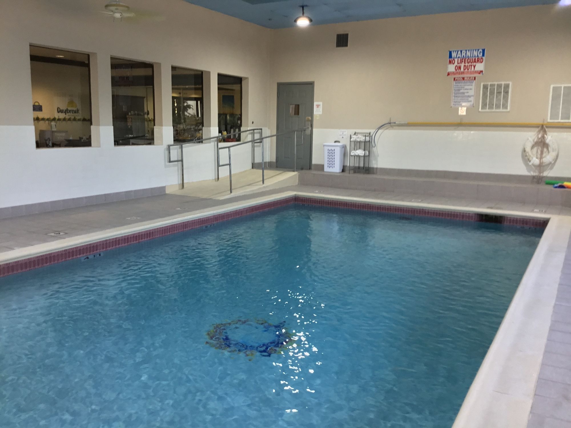 Days Inn & Suites by Wyndham NASA Space Center Houston