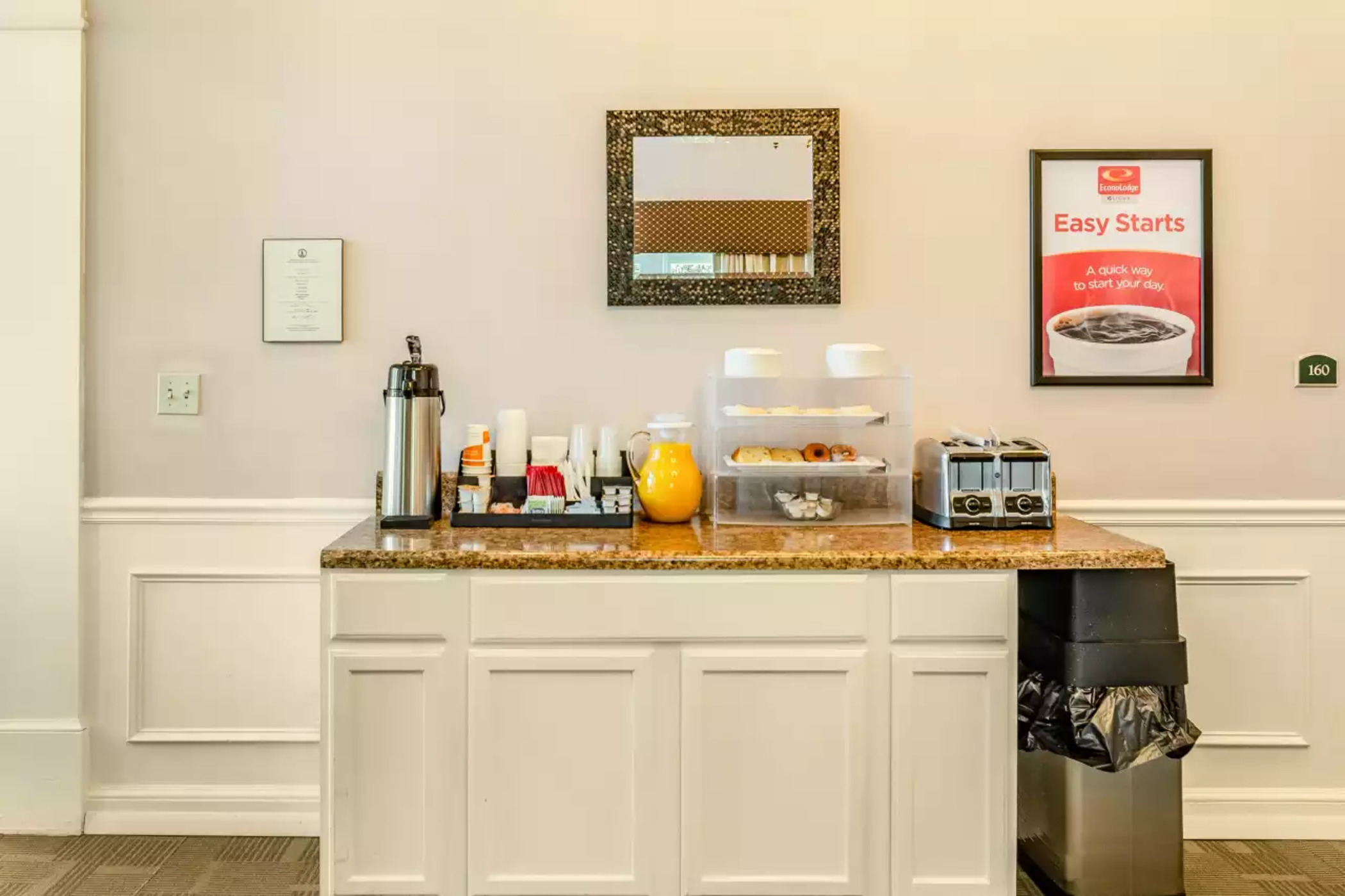 Econo Lodge Inn & Suites Radford-Blacksburg Area