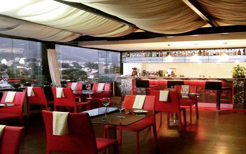 Altamira Village Hotel & Suites