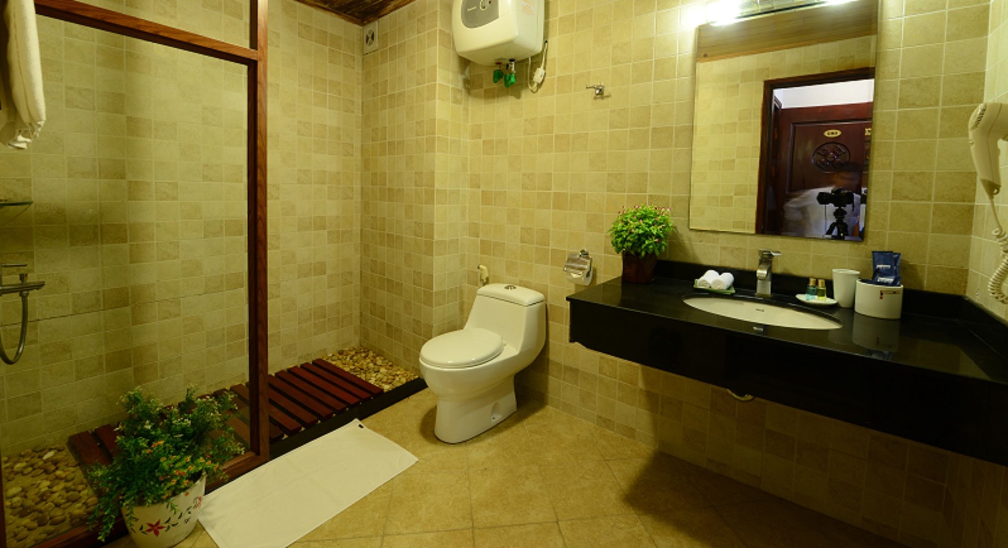 Artisan Boutique Hotel
