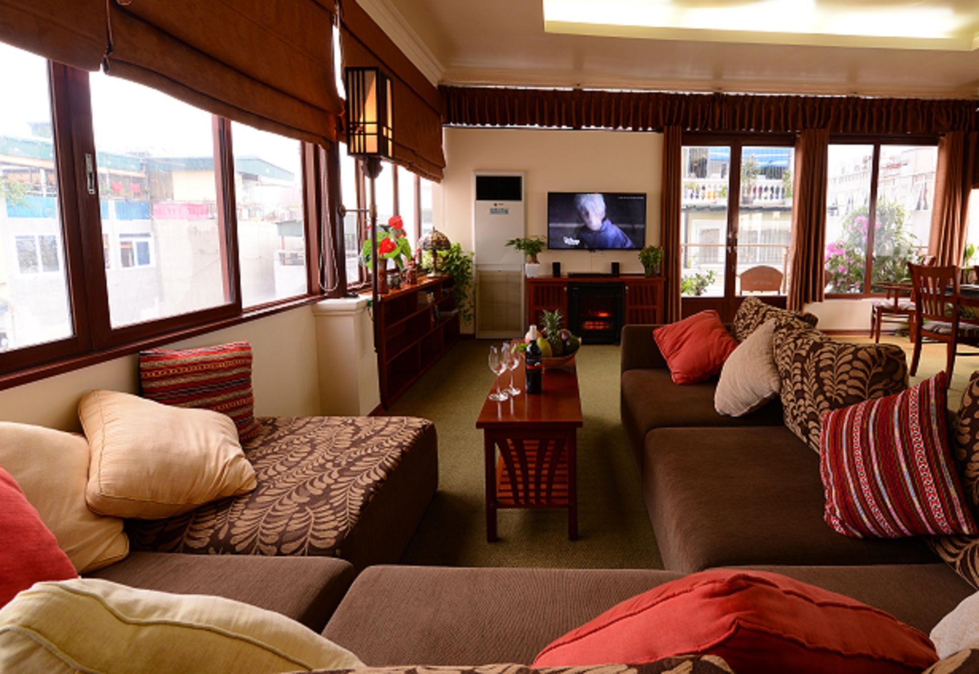 Artisan Boutique Hotel