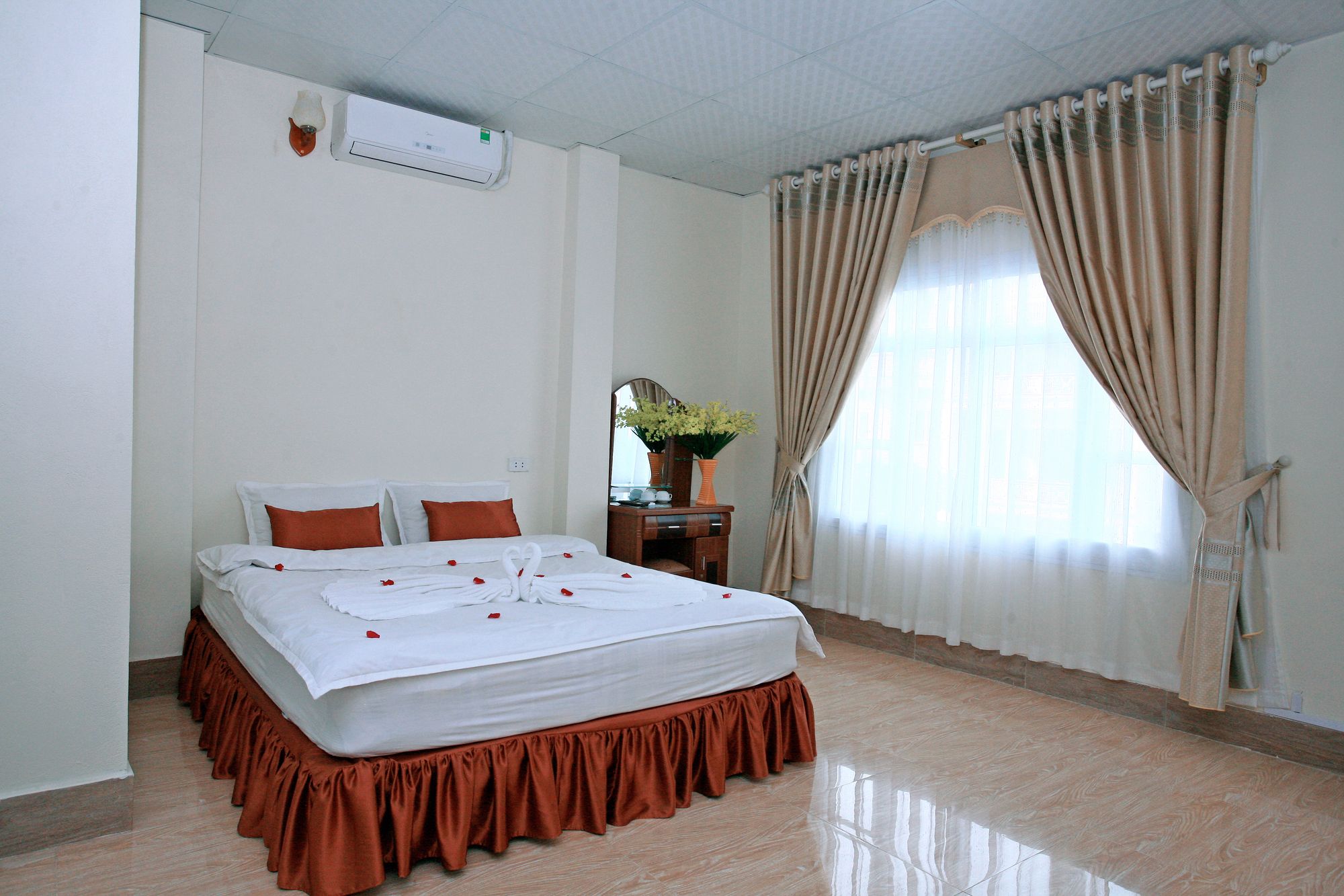 Avi Airport Hotel
