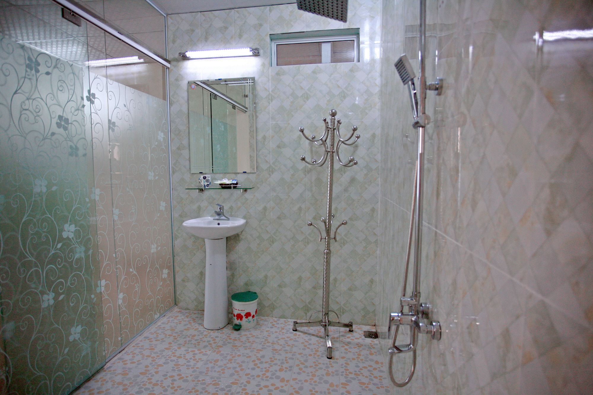 Avi Airport Hotel
