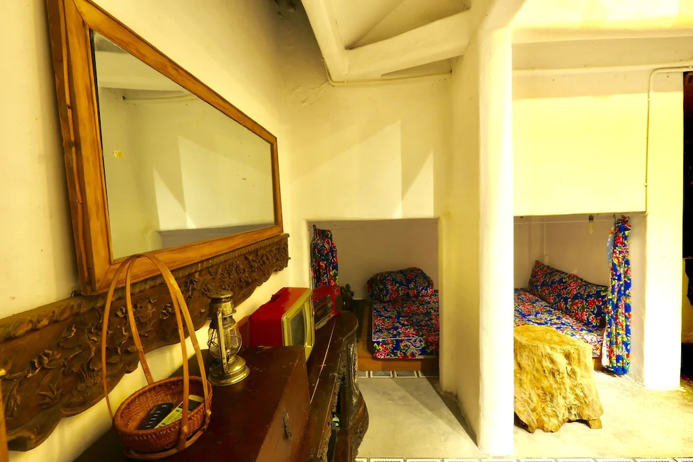 Diamond Dorm Vietnam Hostel