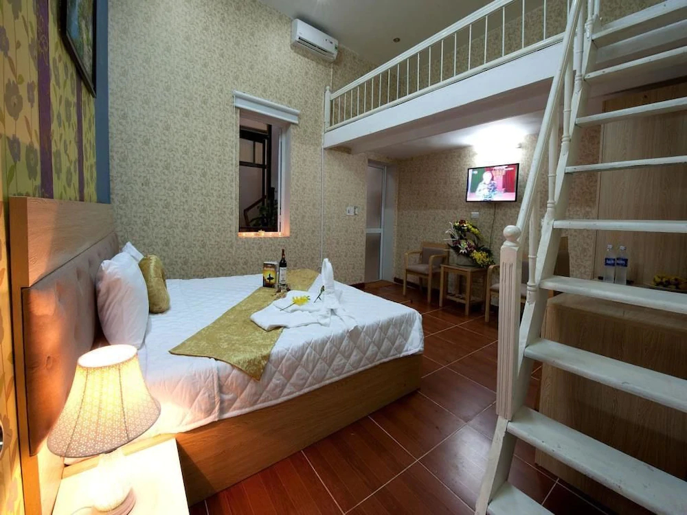 Golden Diamond Hotel