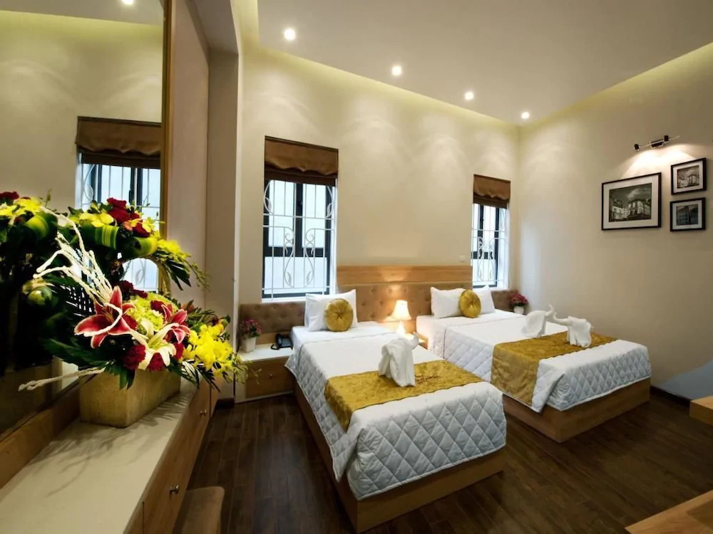 Golden Diamond Hotel