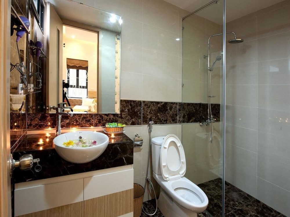 Golden Diamond Hotel