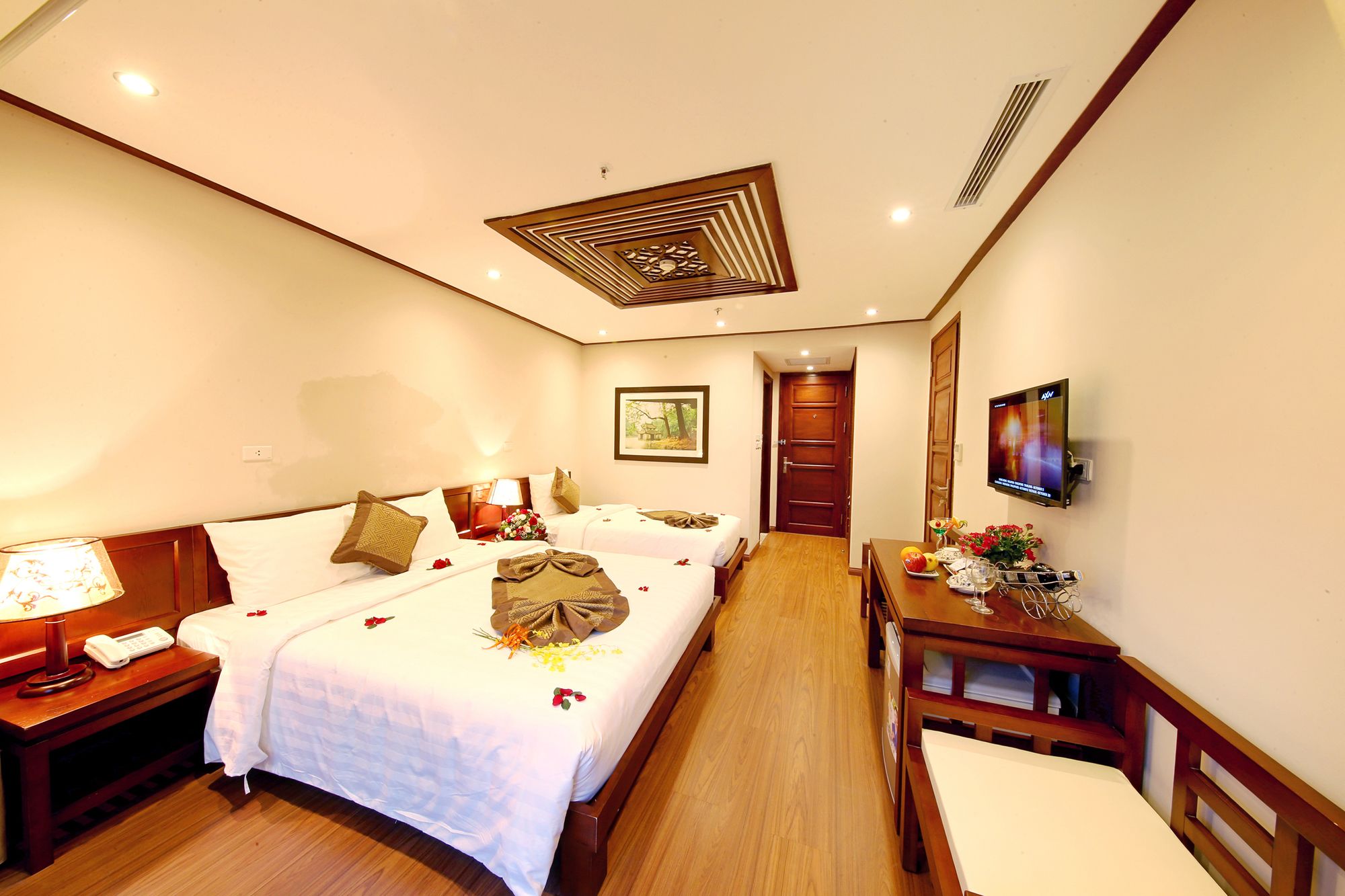 Hanoi Nostalgia Hotel