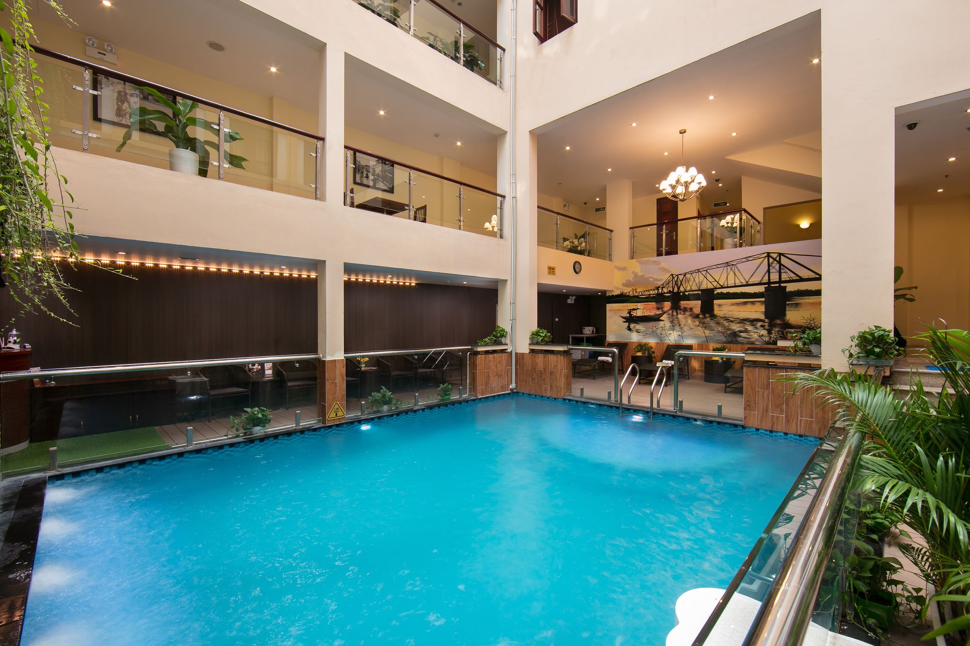 Hanoi Nostalgia Hotel