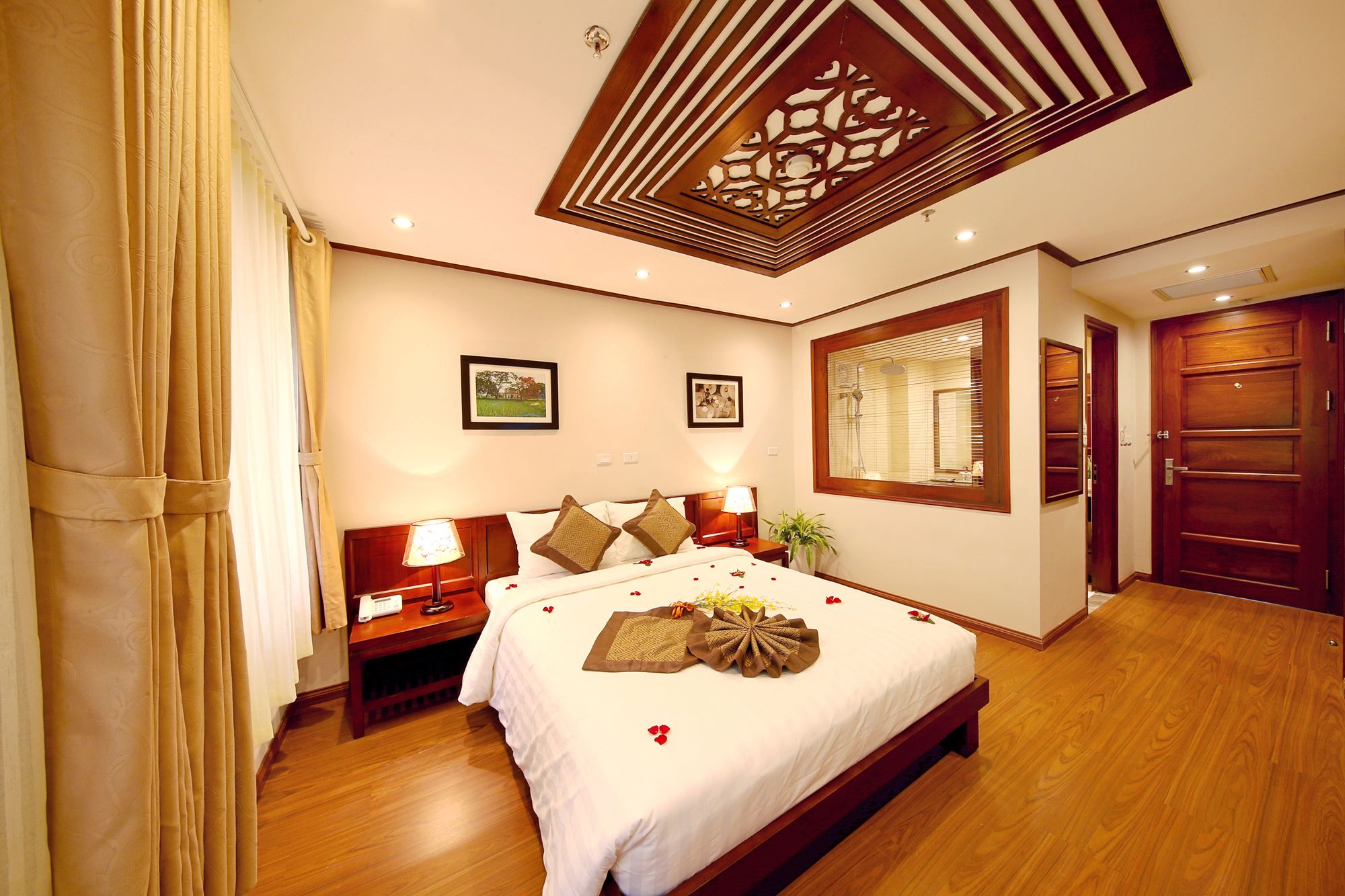 Hanoi Nostalgia Hotel
