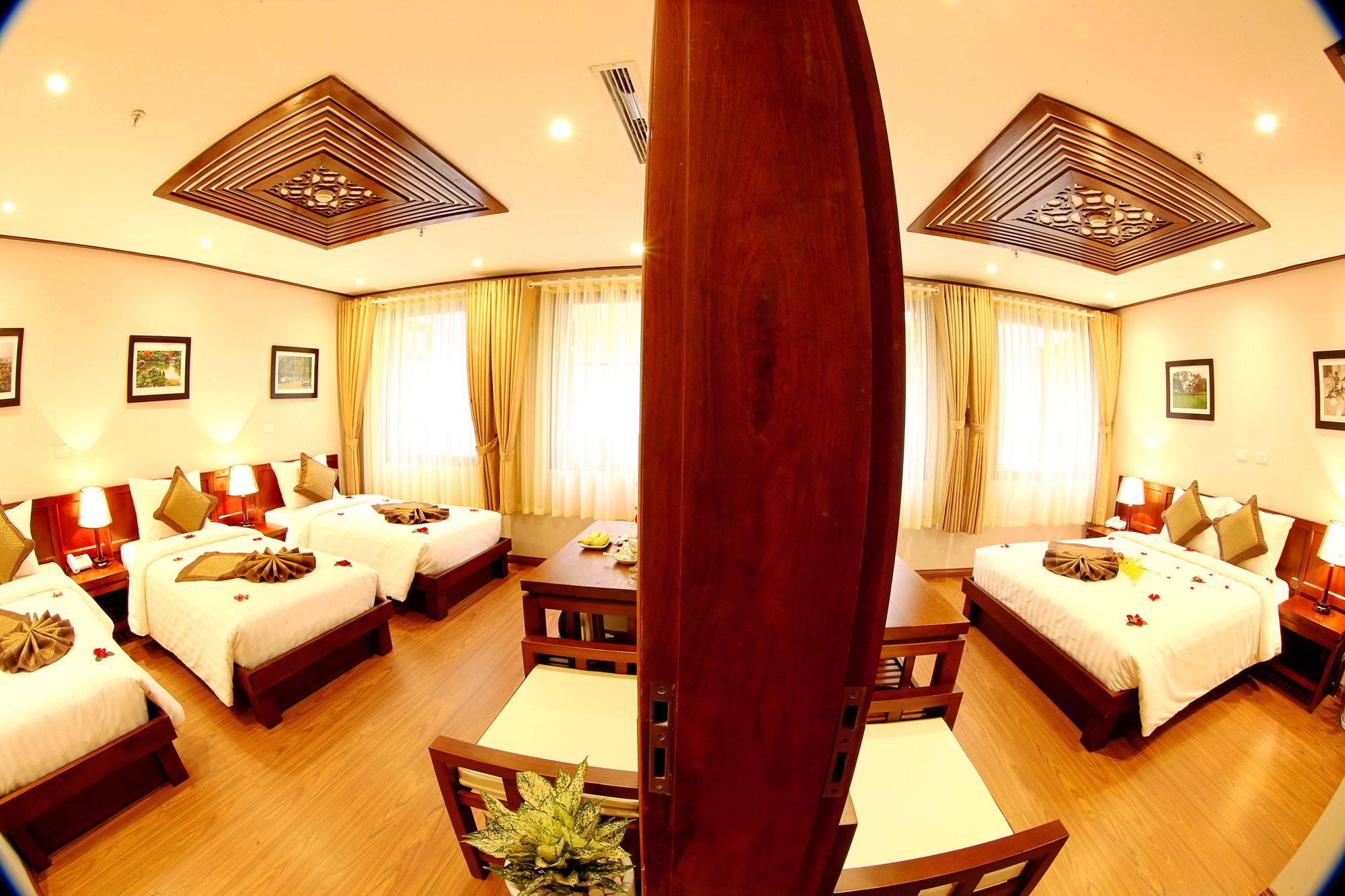 Hanoi Nostalgia Hotel