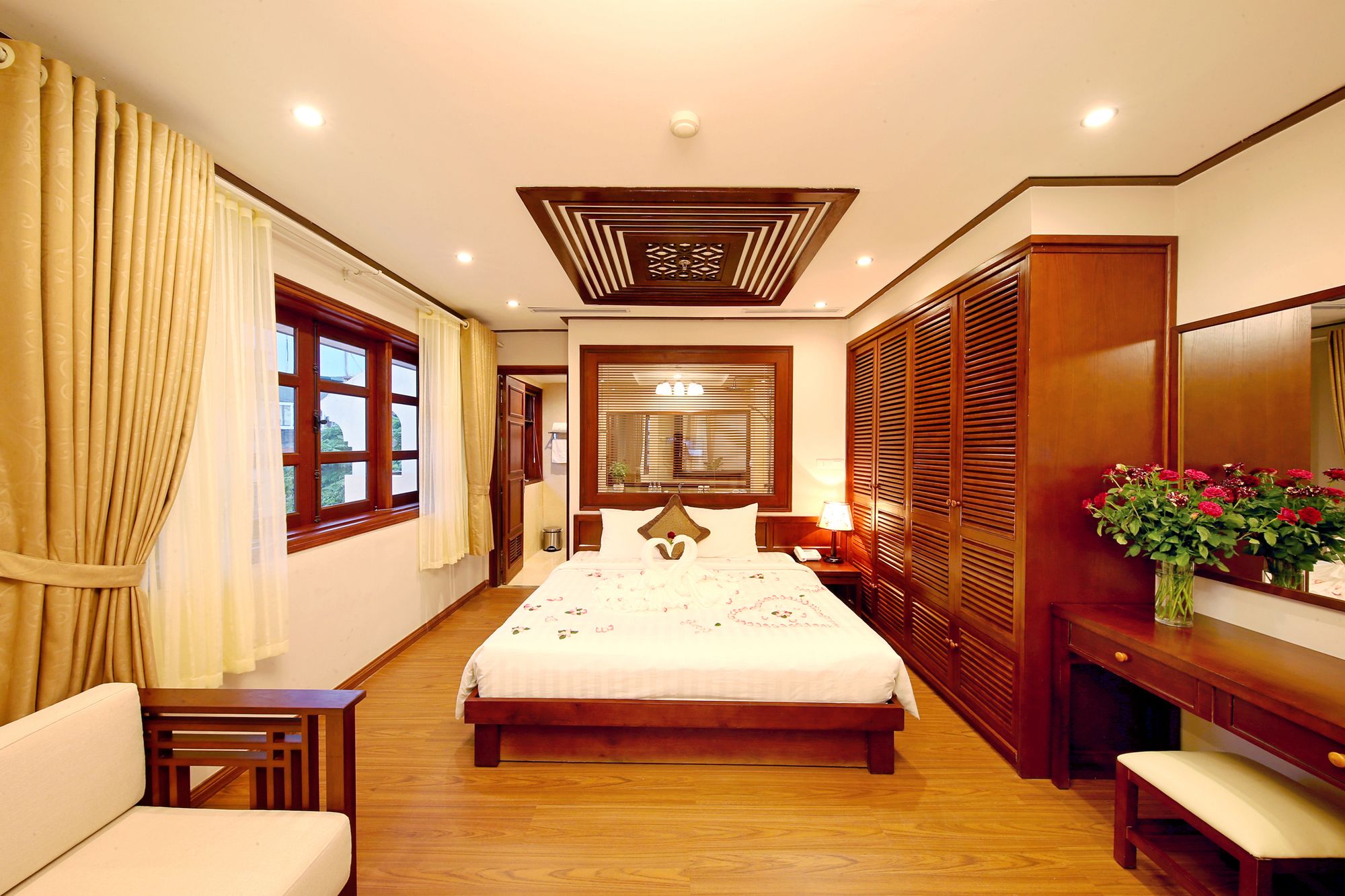 Hanoi Nostalgia Hotel