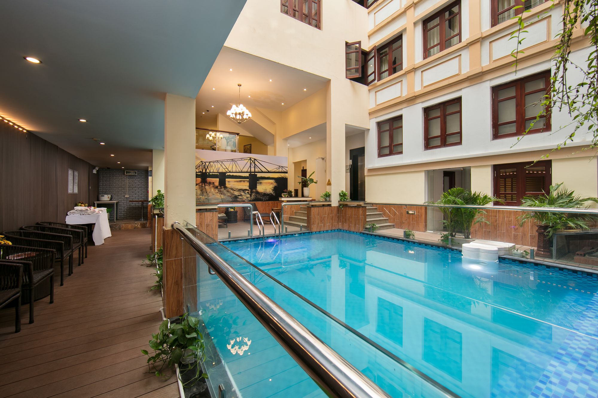 Hanoi Nostalgia Hotel