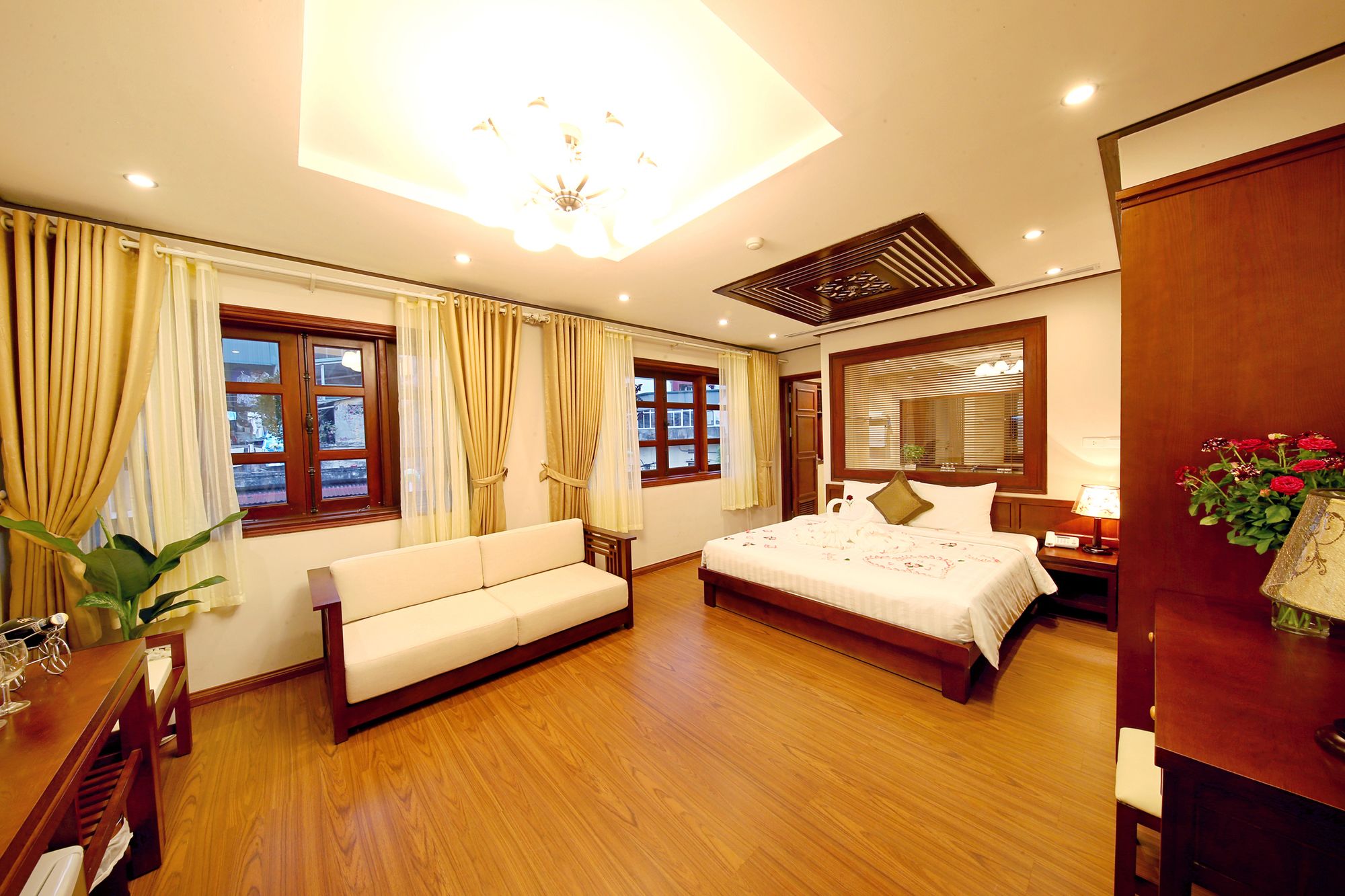 Hanoi Nostalgia Hotel