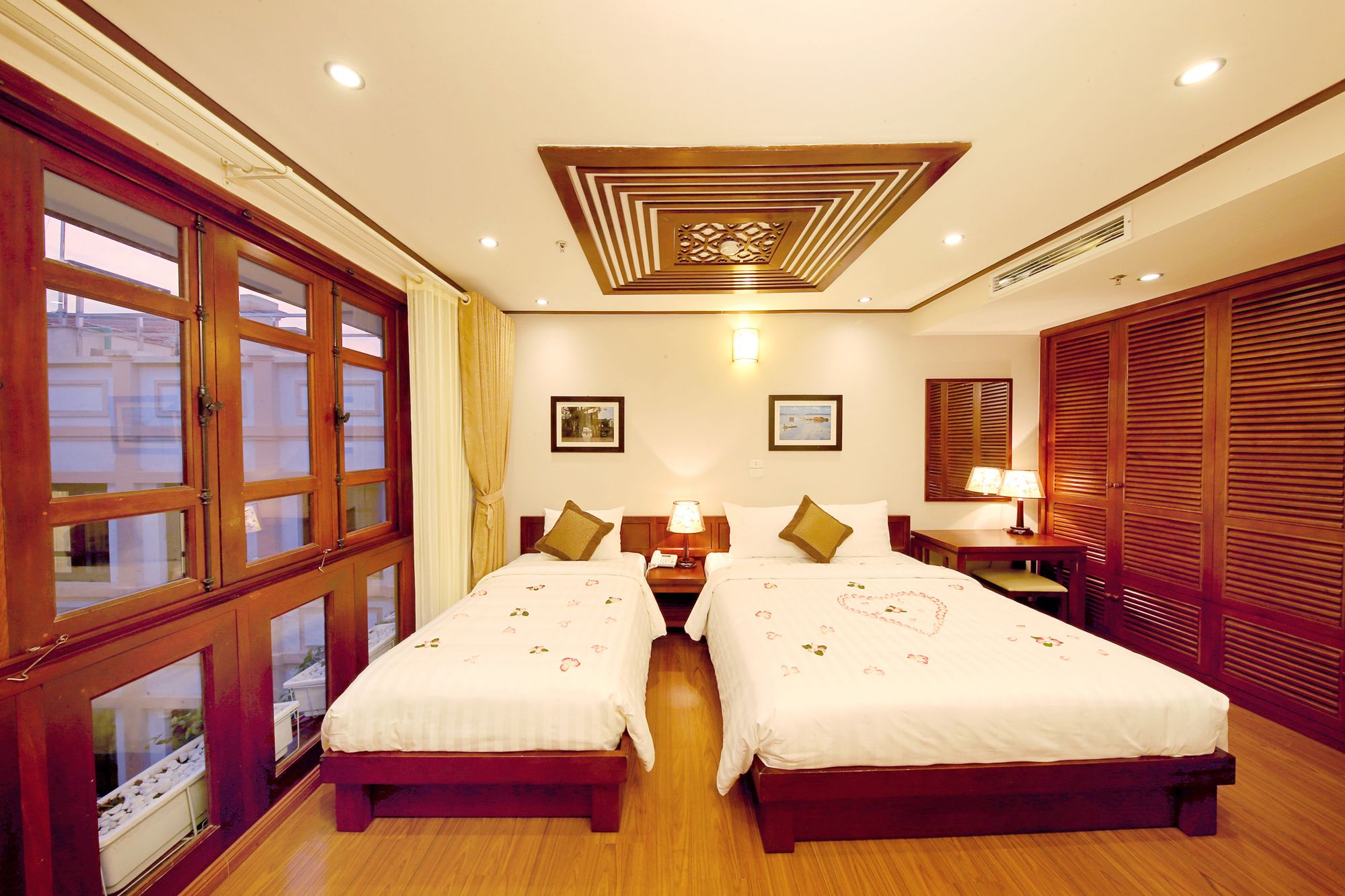 Hanoi Nostalgia Hotel