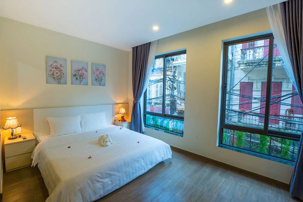 Hanoi Old Quarter Apartment And House