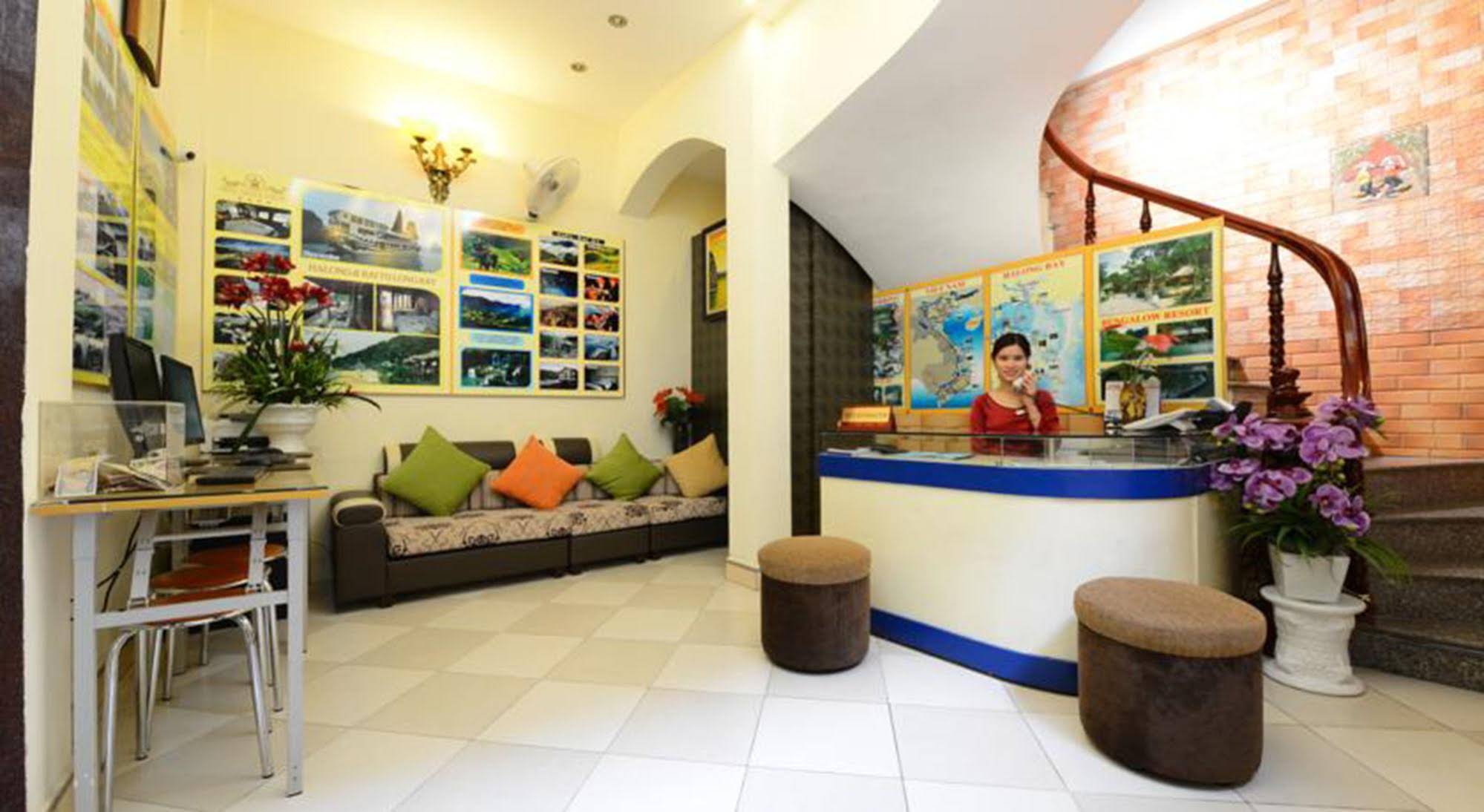 Holiday Lakeview Hotel