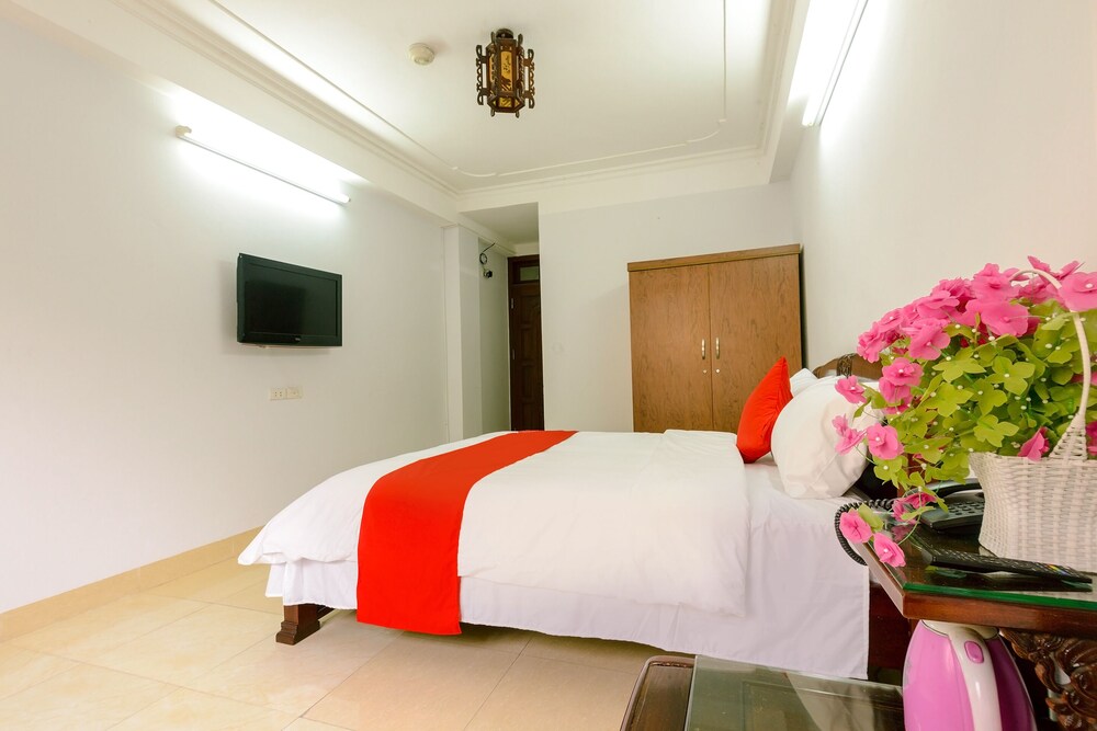 Hotel Ngan Ha by OYO Rooms