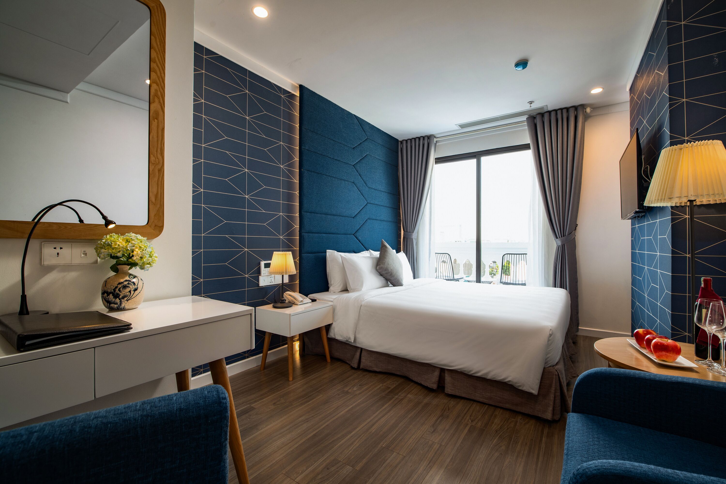 May De Ville Legend Hotel & Spa