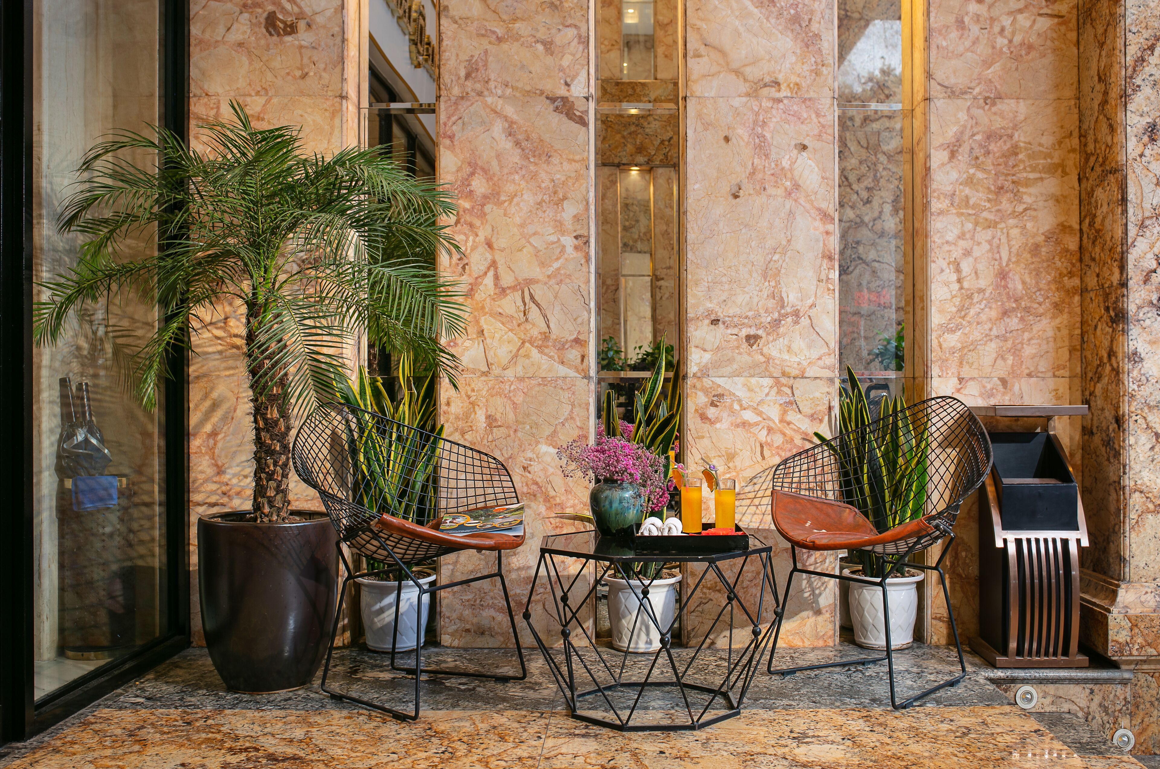 May De Ville Legend Hotel & Spa