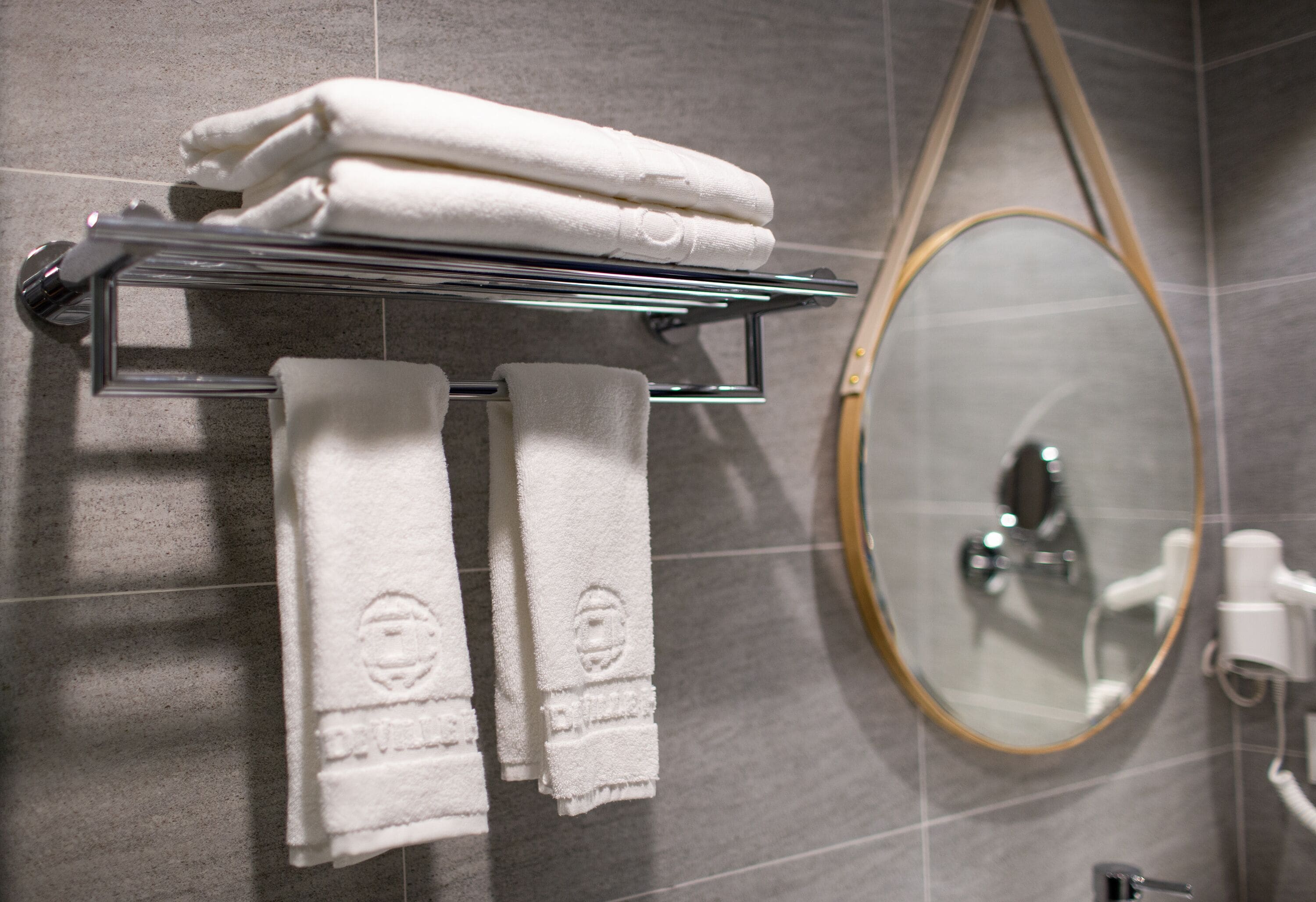 May De Ville Legend Hotel & Spa