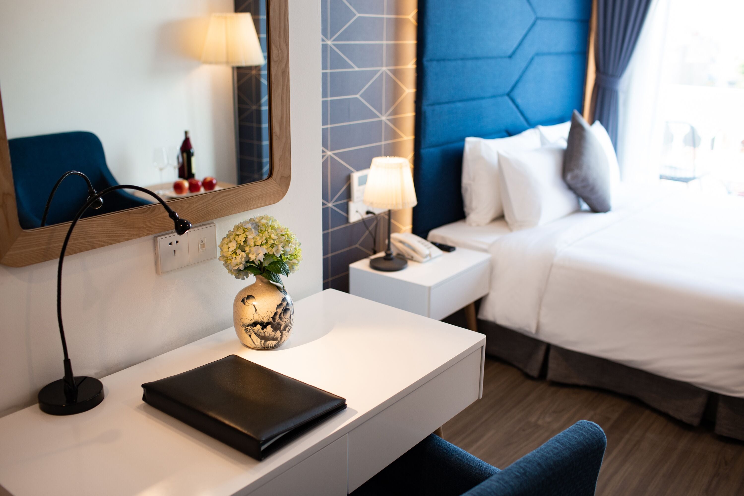 May De Ville Legend Hotel & Spa