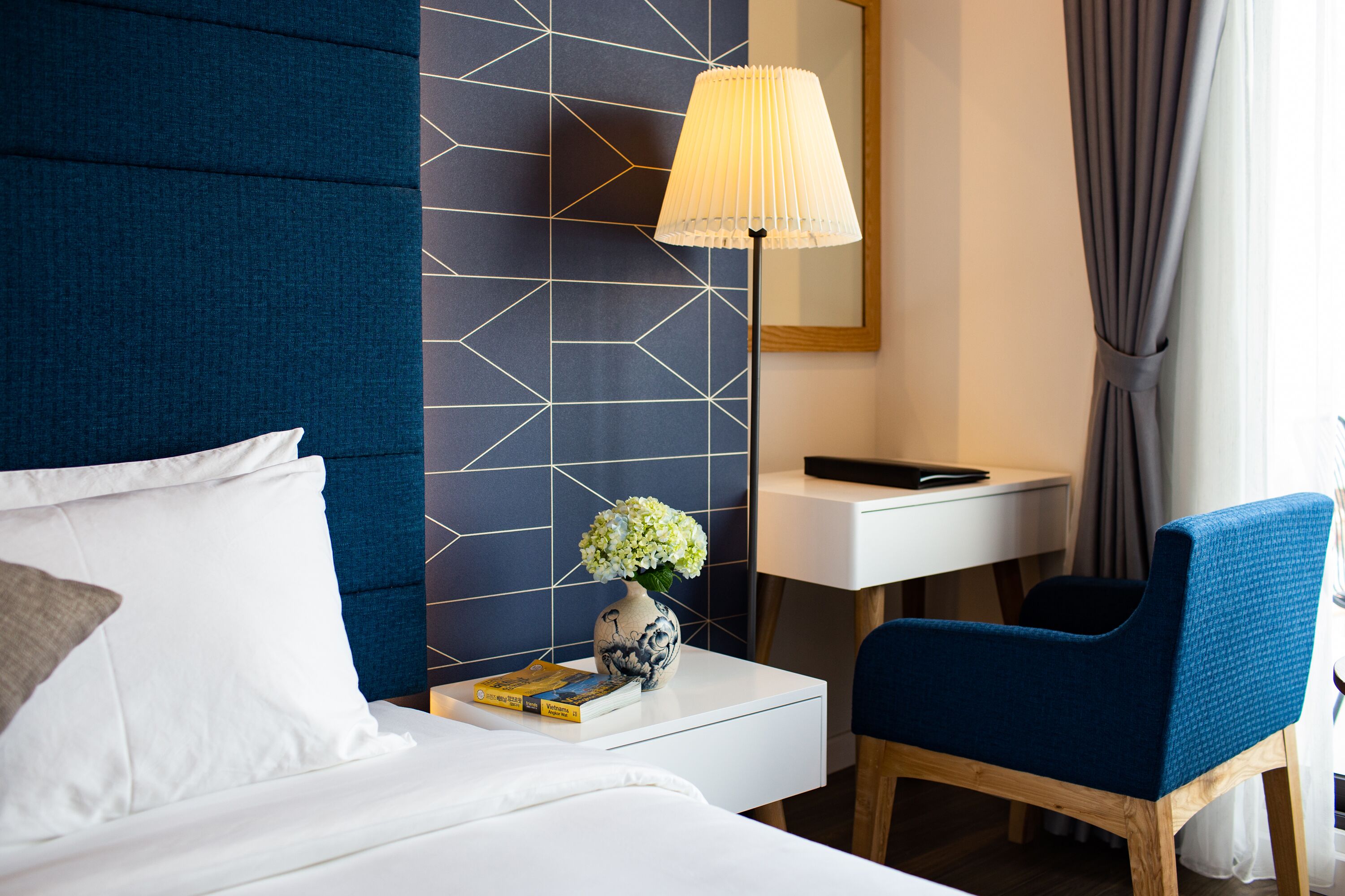 May De Ville Legend Hotel & Spa
