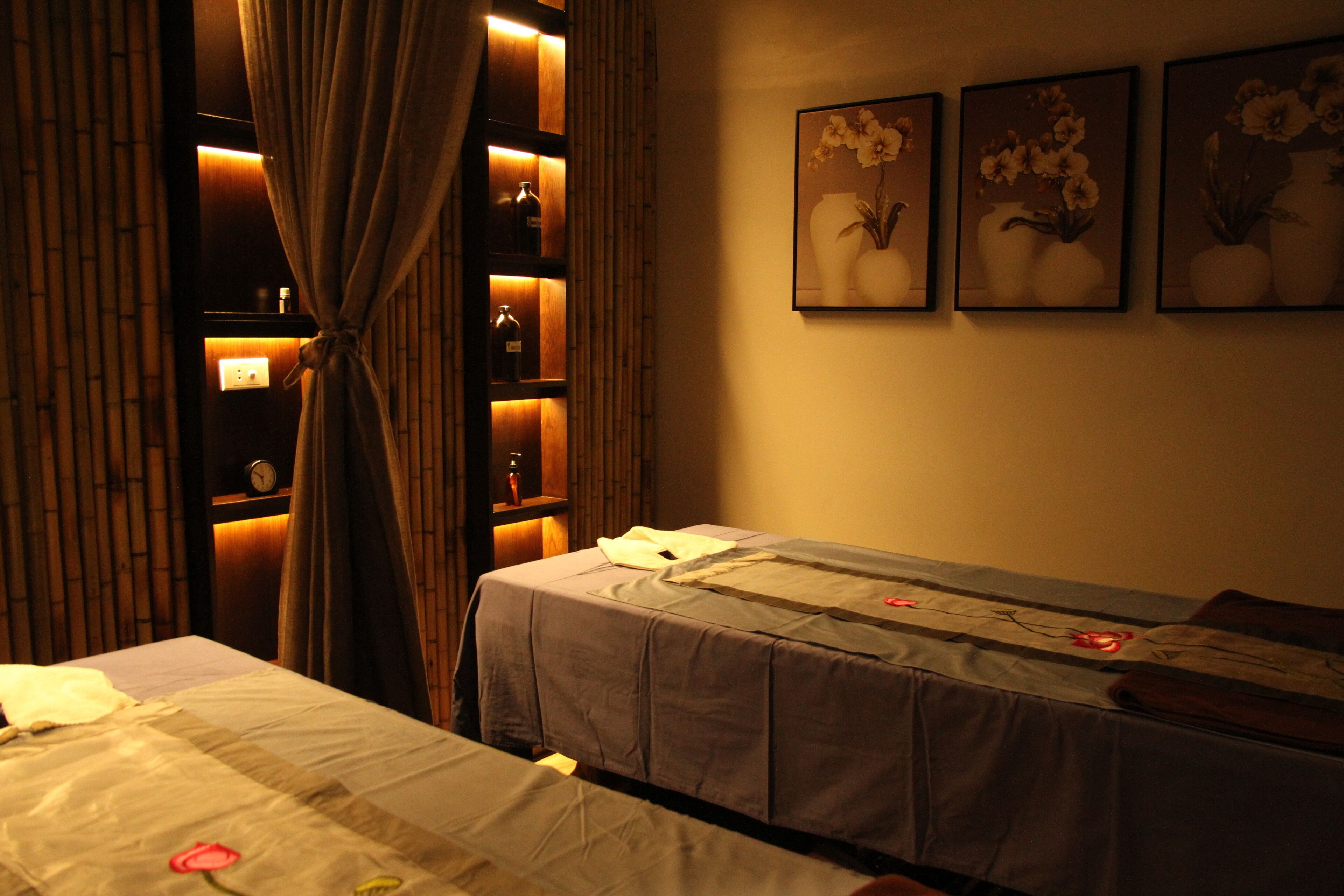 May De Ville Legend Hotel & Spa