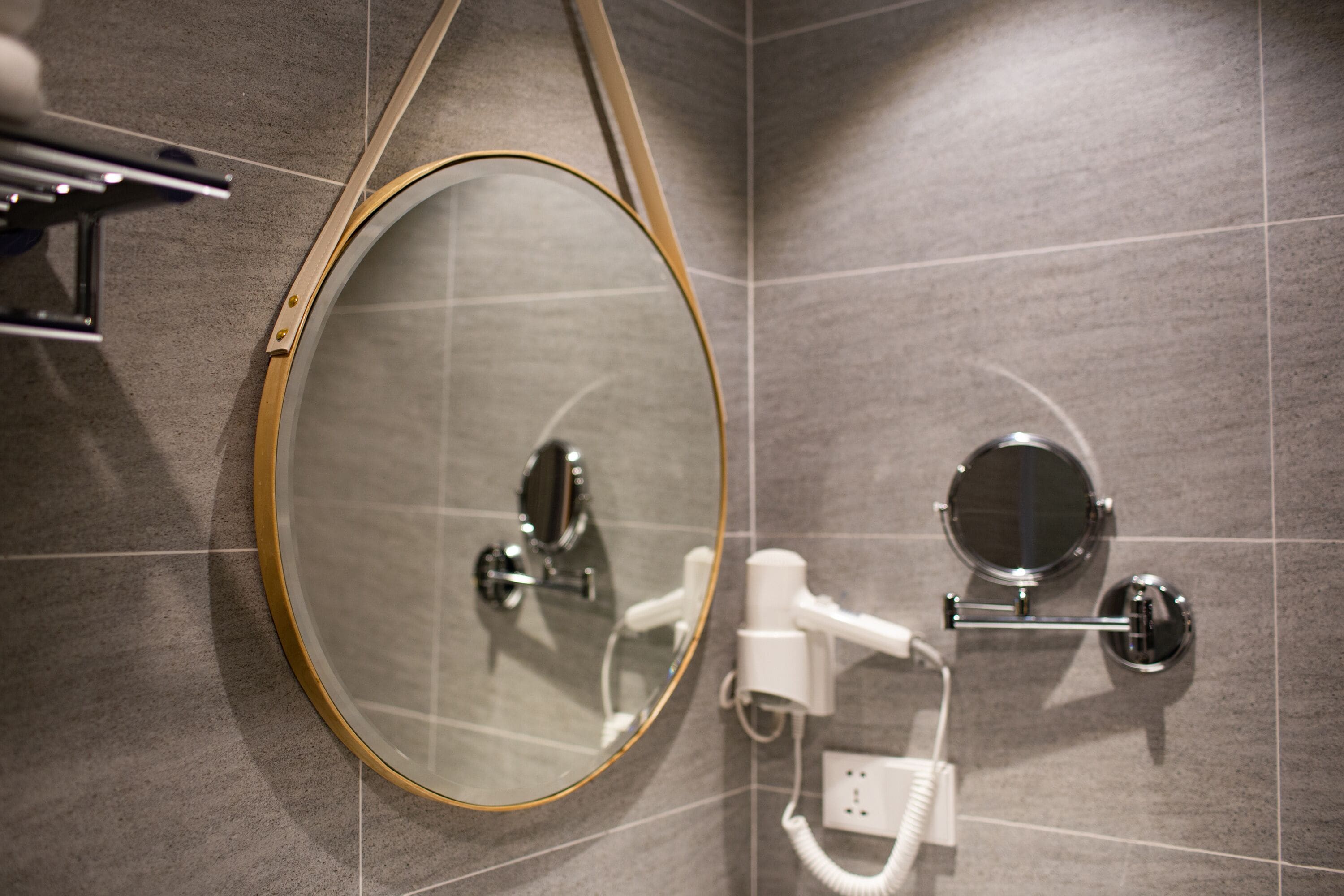 May De Ville Legend Hotel & Spa